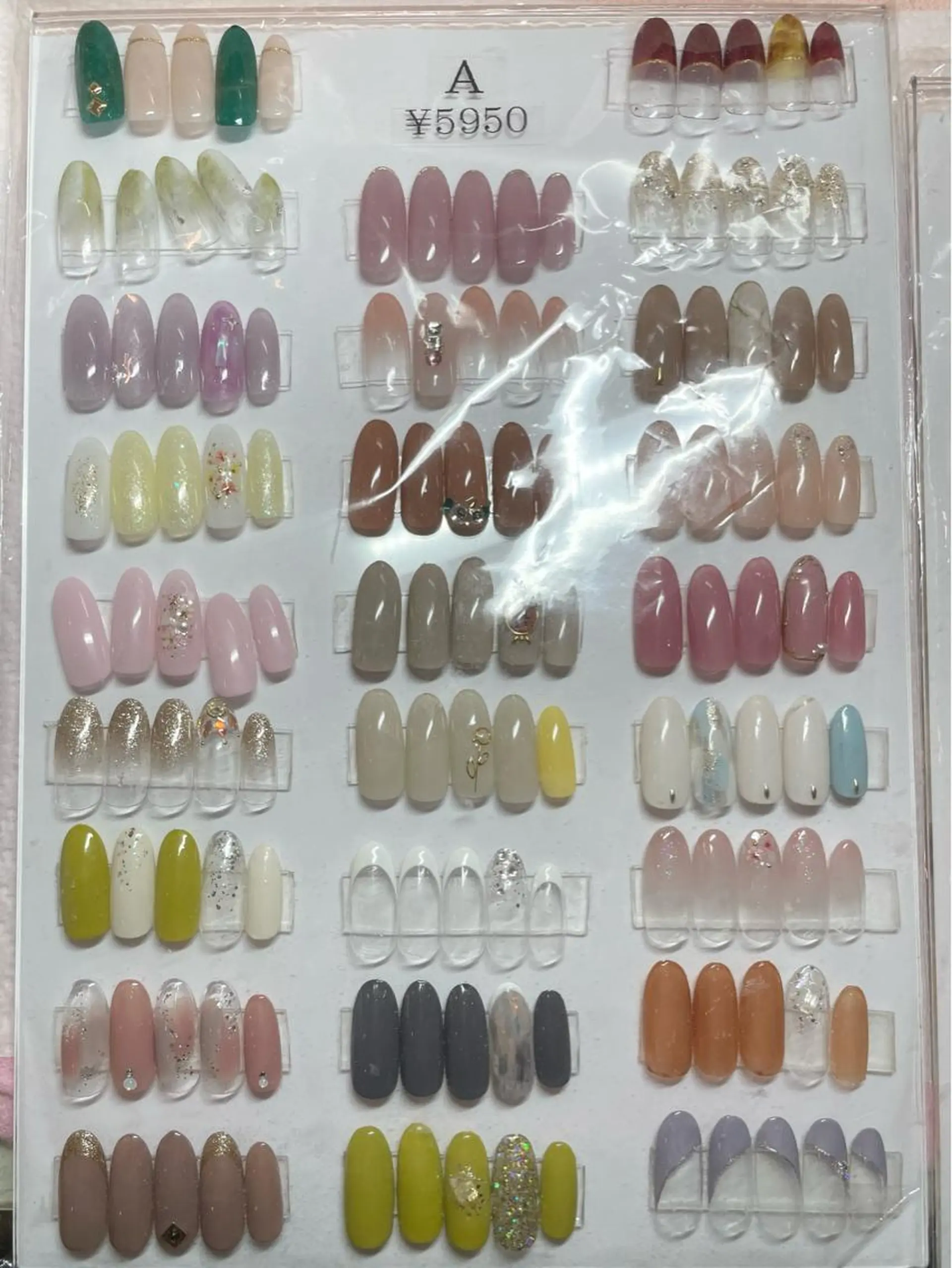 ネイル マシェリ梅田所属・macherie nailsalonのネイルデザイン