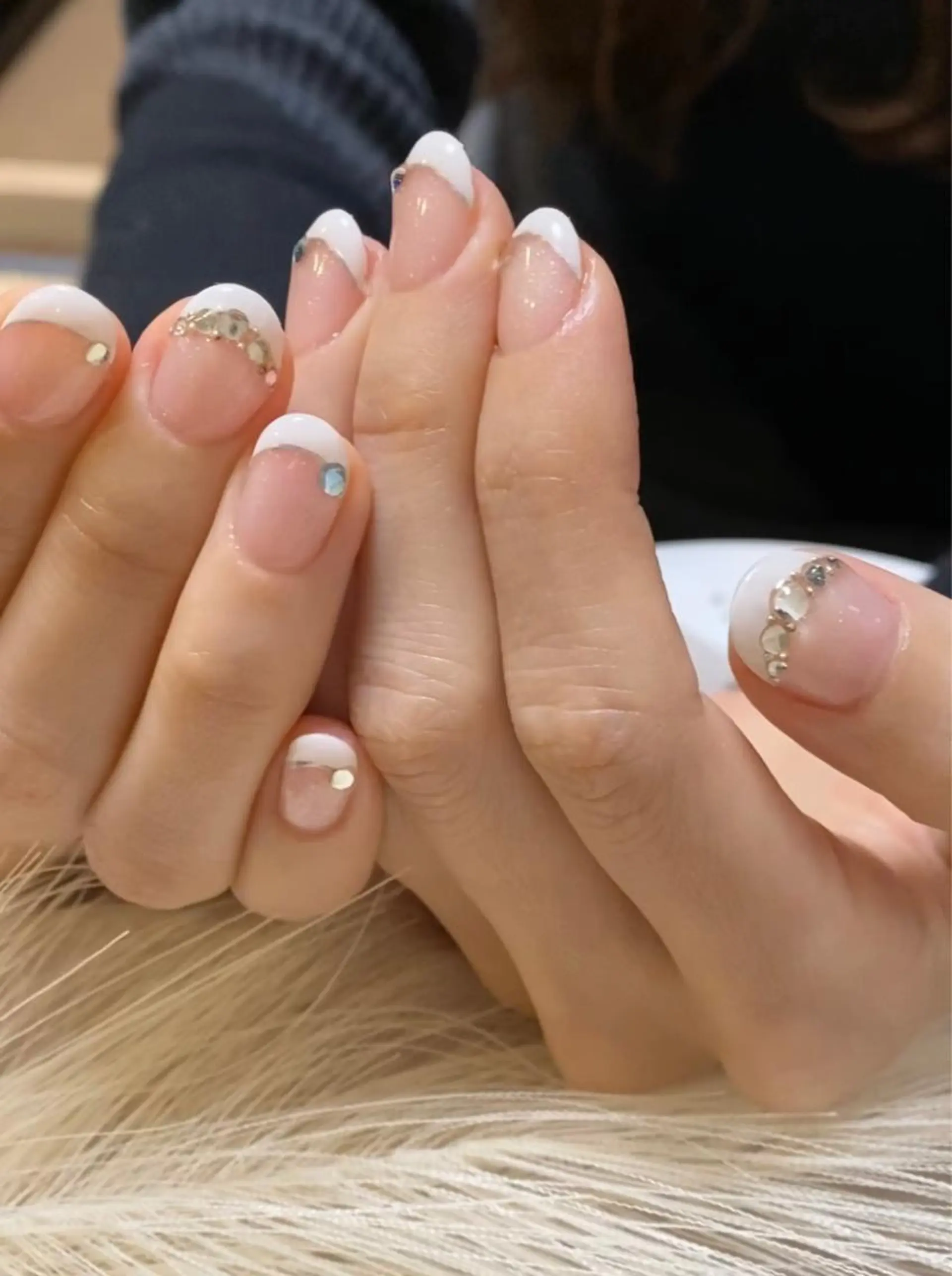 ネイル フレンチネイル ラメ(グリッター) ストーンネイル Nail salon Orieのネイルデザイン