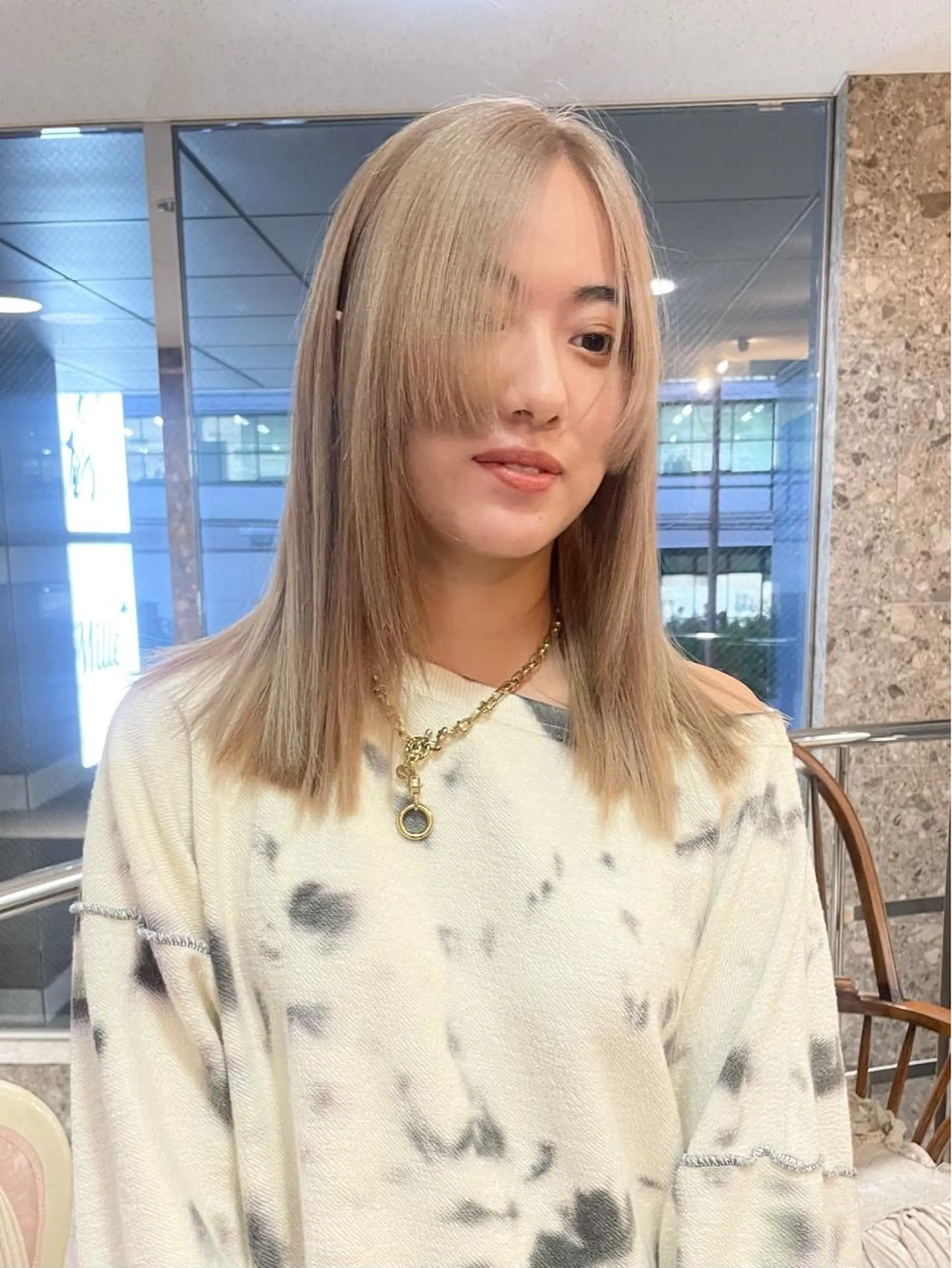 ミディアム カラー カット ヘアカラー トリートメント suvvy hairsalonのヘアスタイル