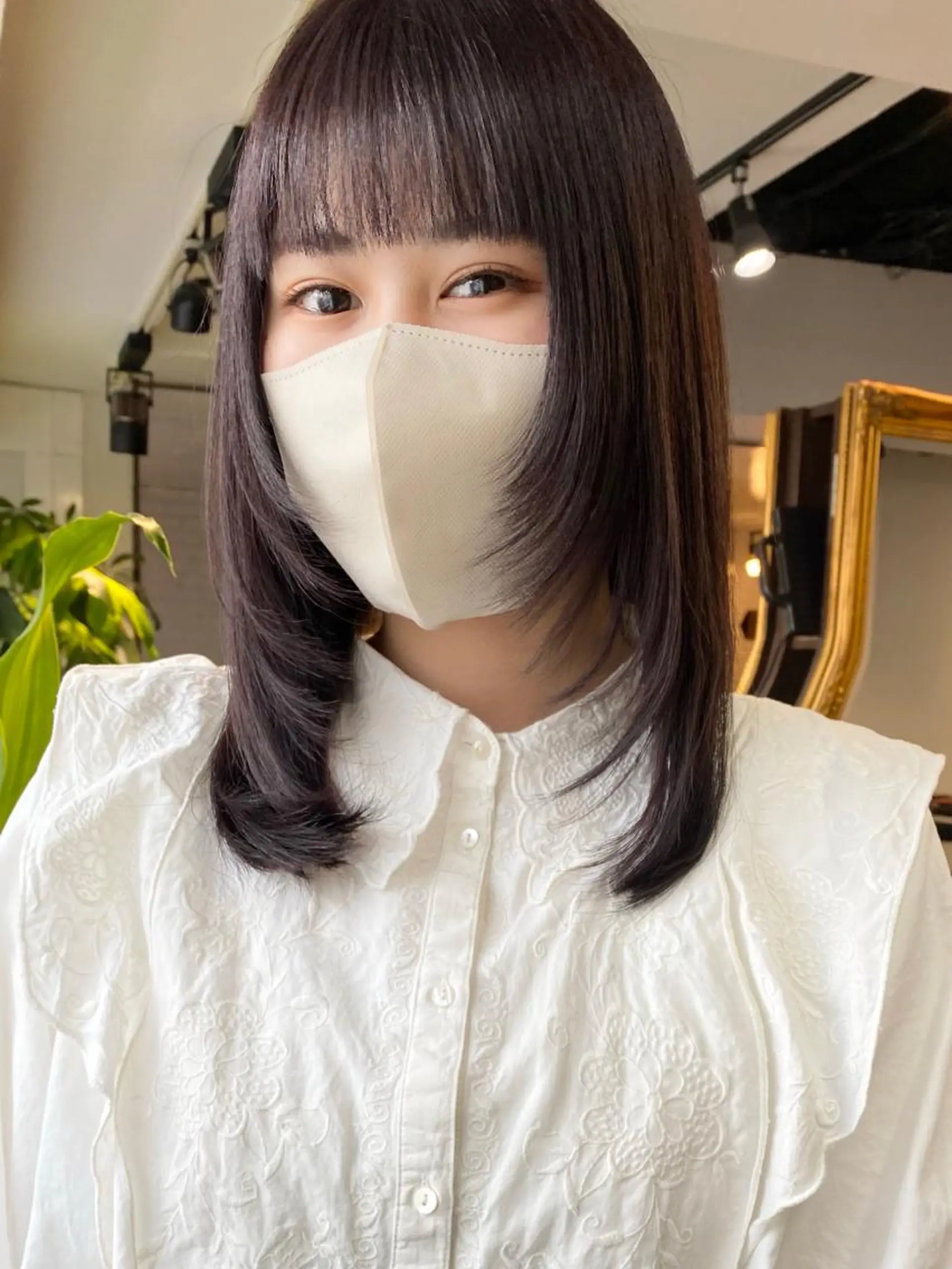 セミロング カラー ヘアアレンジ ブラウンカラー パープルカラー パープルブラウン 顔まわりレイヤー 顔周りカット カット ヘアカラー トリートメント 韓国ヘア×髪質 改善🇰🇷シオリのヘアスタイル