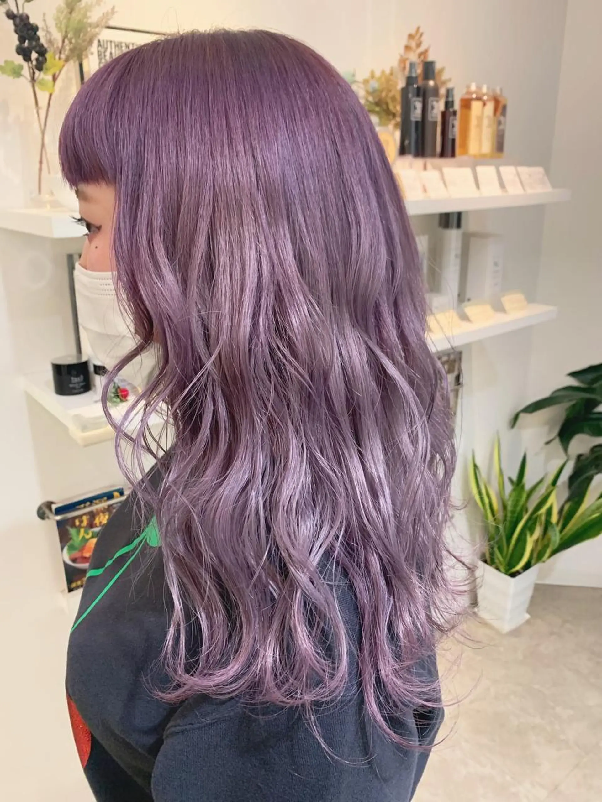 ロング カラー ブリーチ ハイトーンカラー パープルカラー ヘアカラー Rina  のヘアスタイル