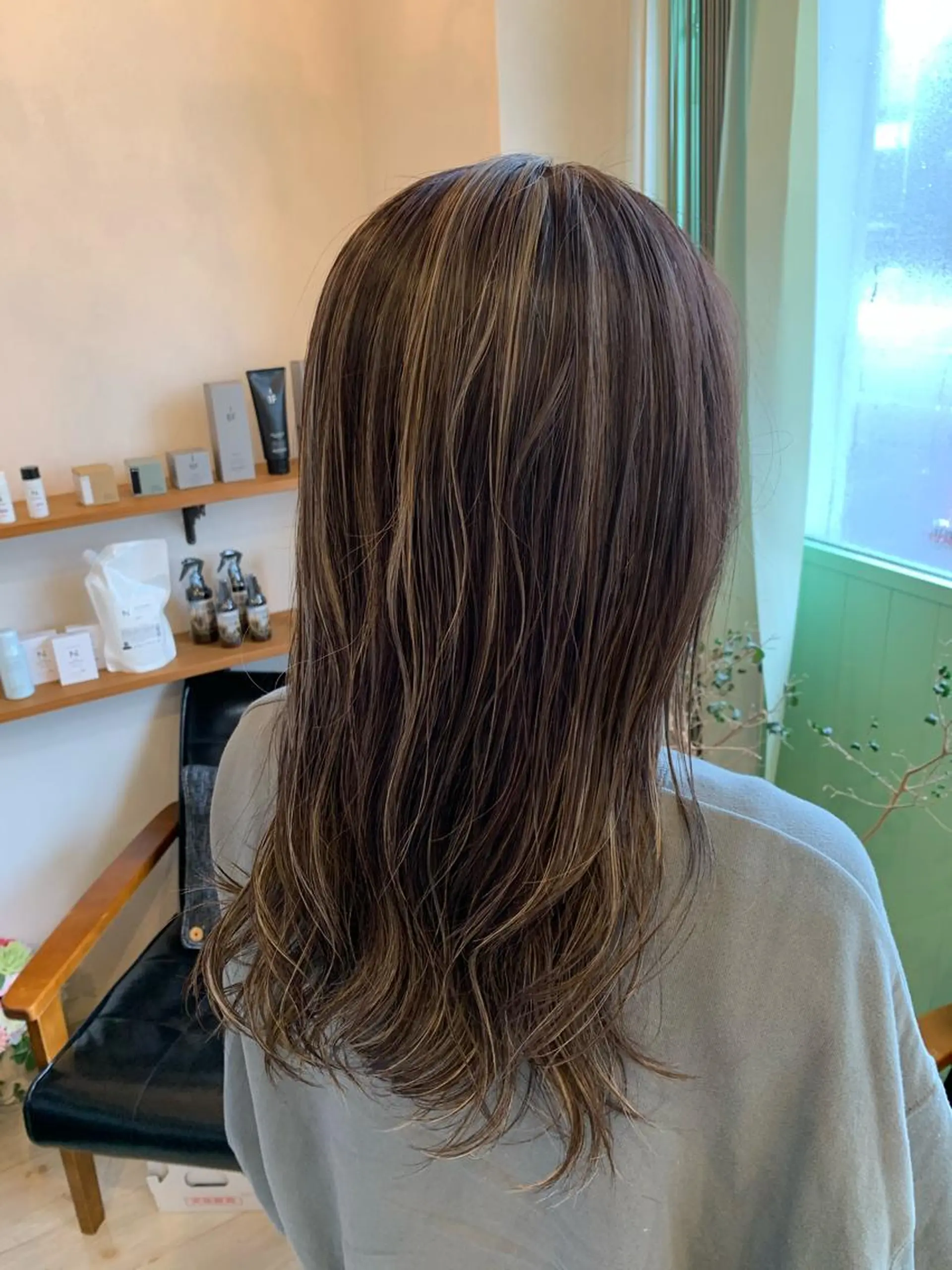 ロング カラー ハイライトカラー ハイライト schon 仙台のヘアスタイル