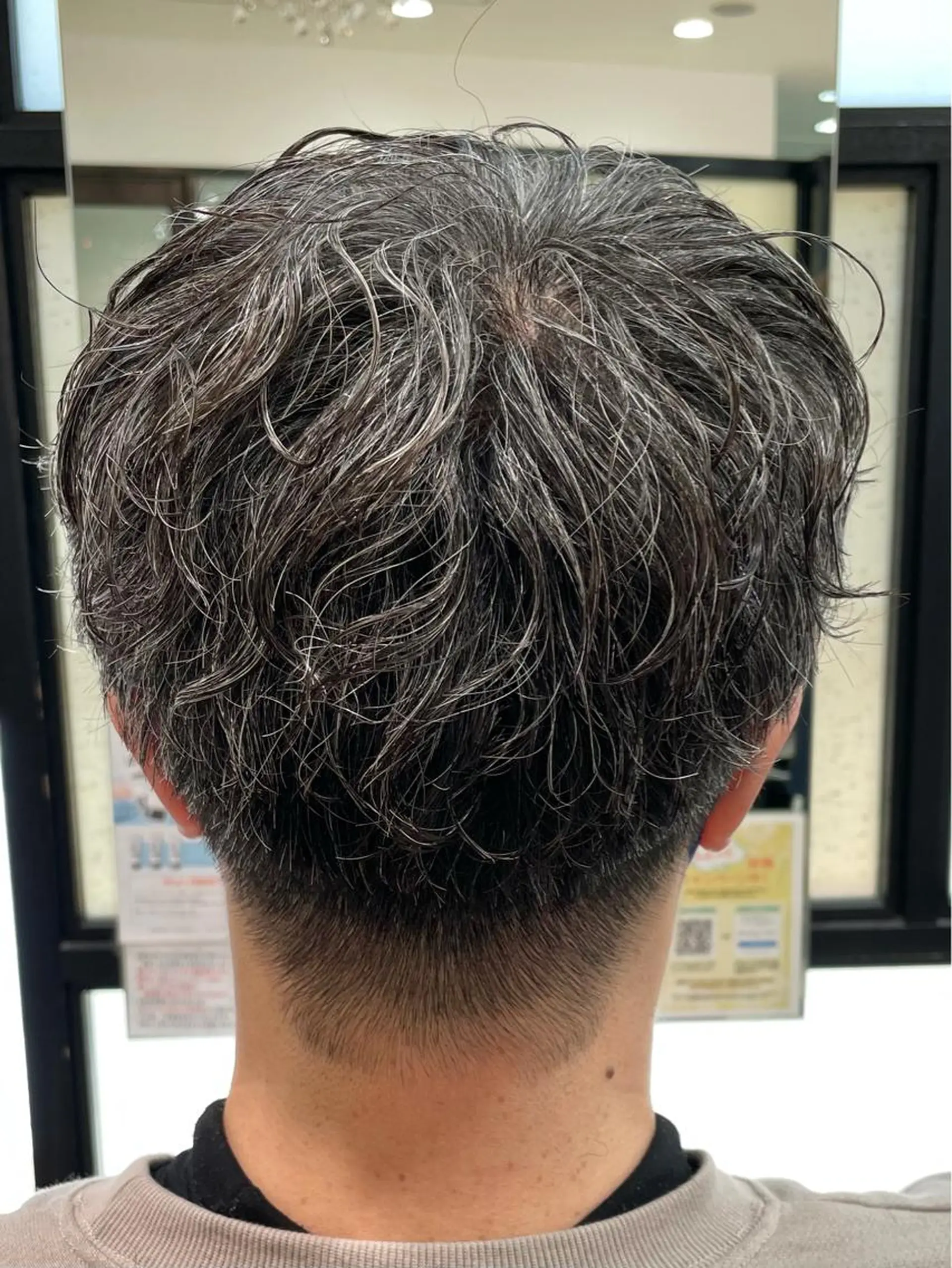 ショート パーマ メンズ 井上 武輝のヘアスタイル