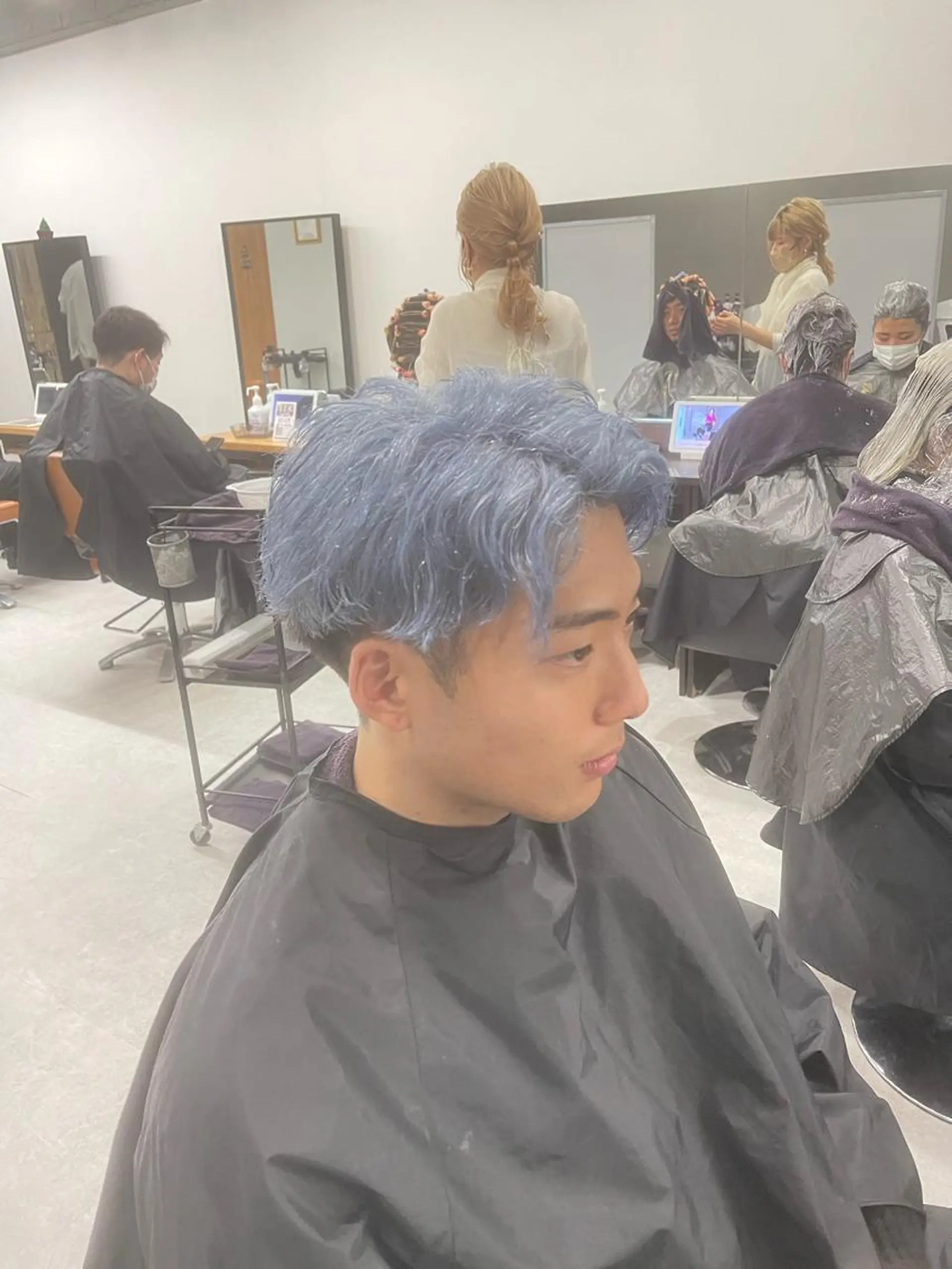 メンズ ヘアカラー トリートメント ヘアセット メンズ特化/ アキラのヘアスタイル