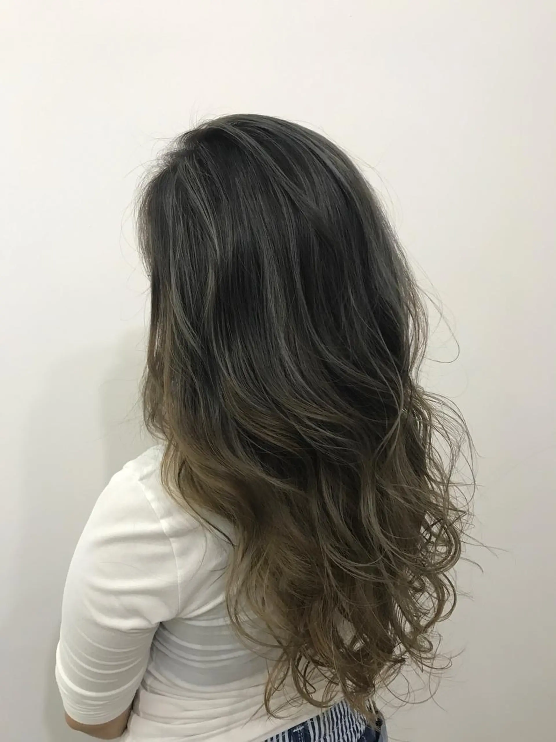 ロング カラー バレイヤージュ グラデーションカラー メッシュ レイヤーカット 相武台ショート特化 💐川崎希💐のヘアスタイル