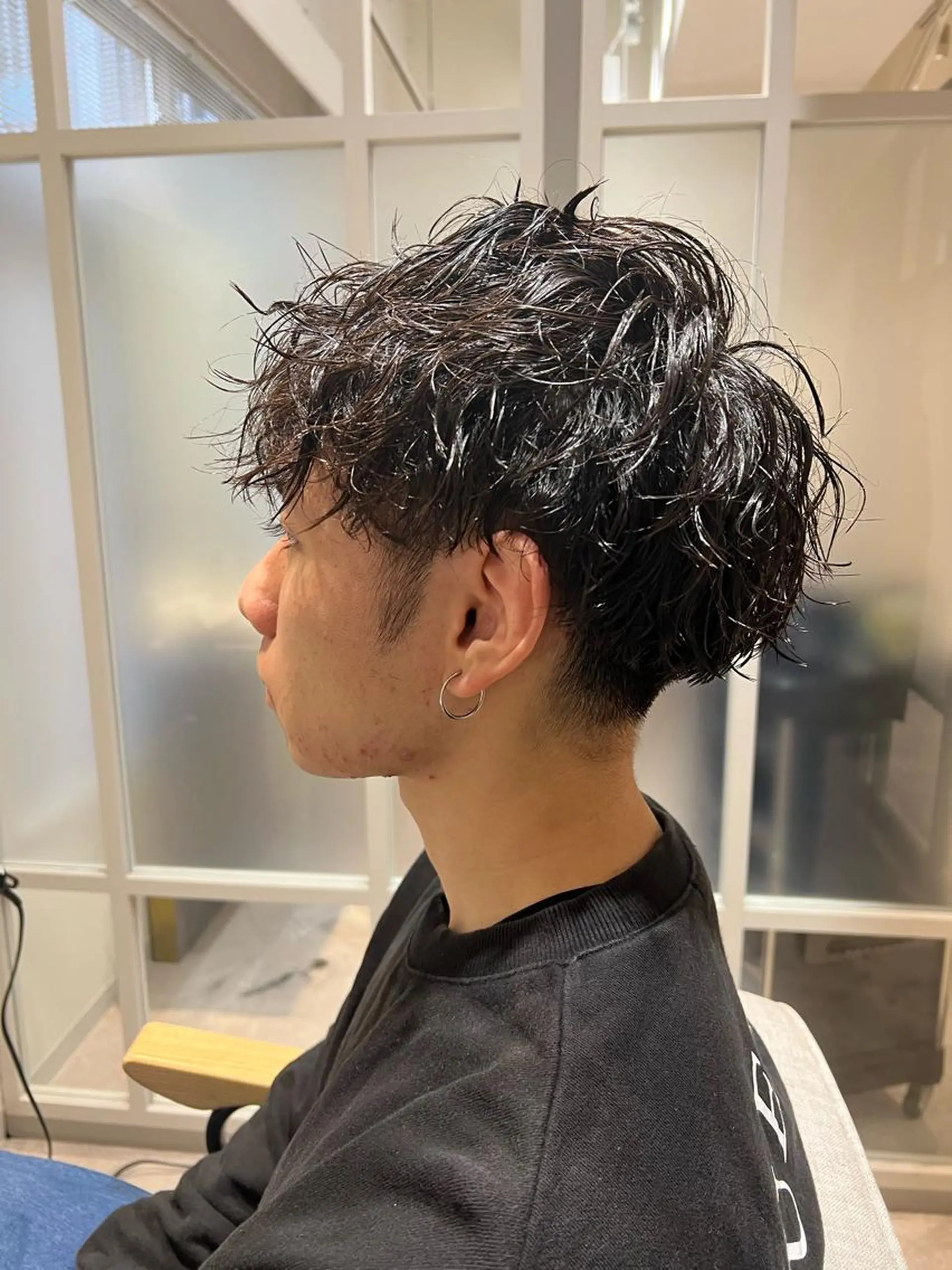 パーマ メンズ センターパート マッシュ メンズパーマ メンズショート ツイストスパイラルパーマ カット パーマ ⭕️メンズパーマ⭕️ 山口　裕太郎のヘアスタイル