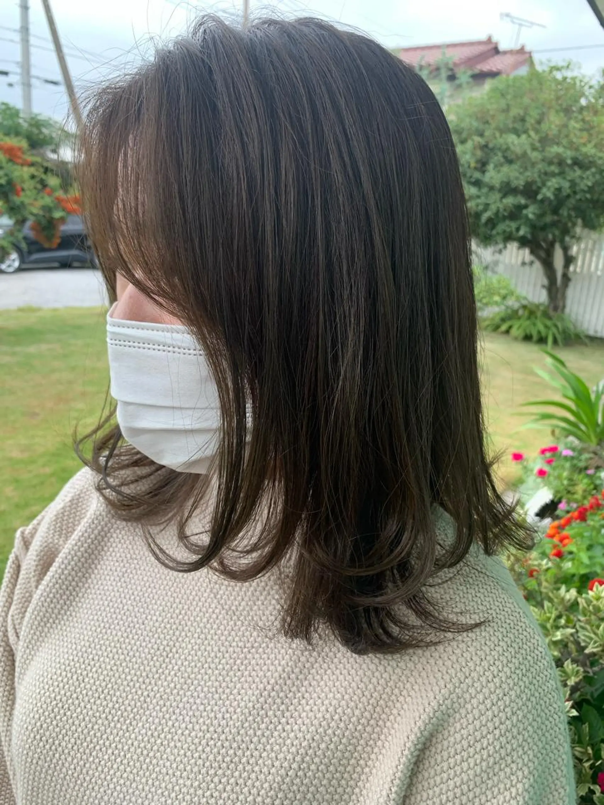 ミディアム カット ヘアカラー 佐藤 美咲のヘアスタイル