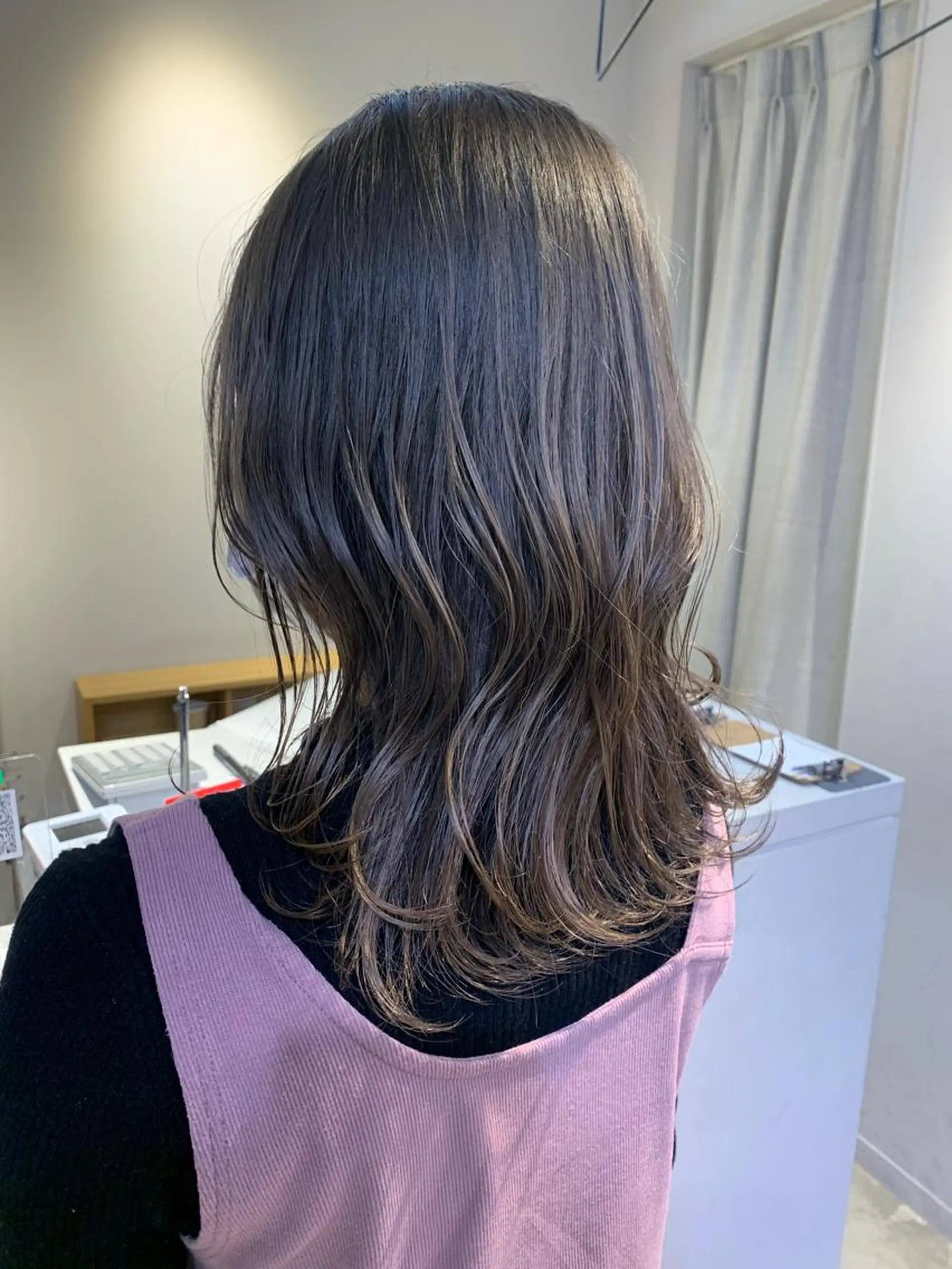 ミディアム 鈴木 真司のヘアスタイル