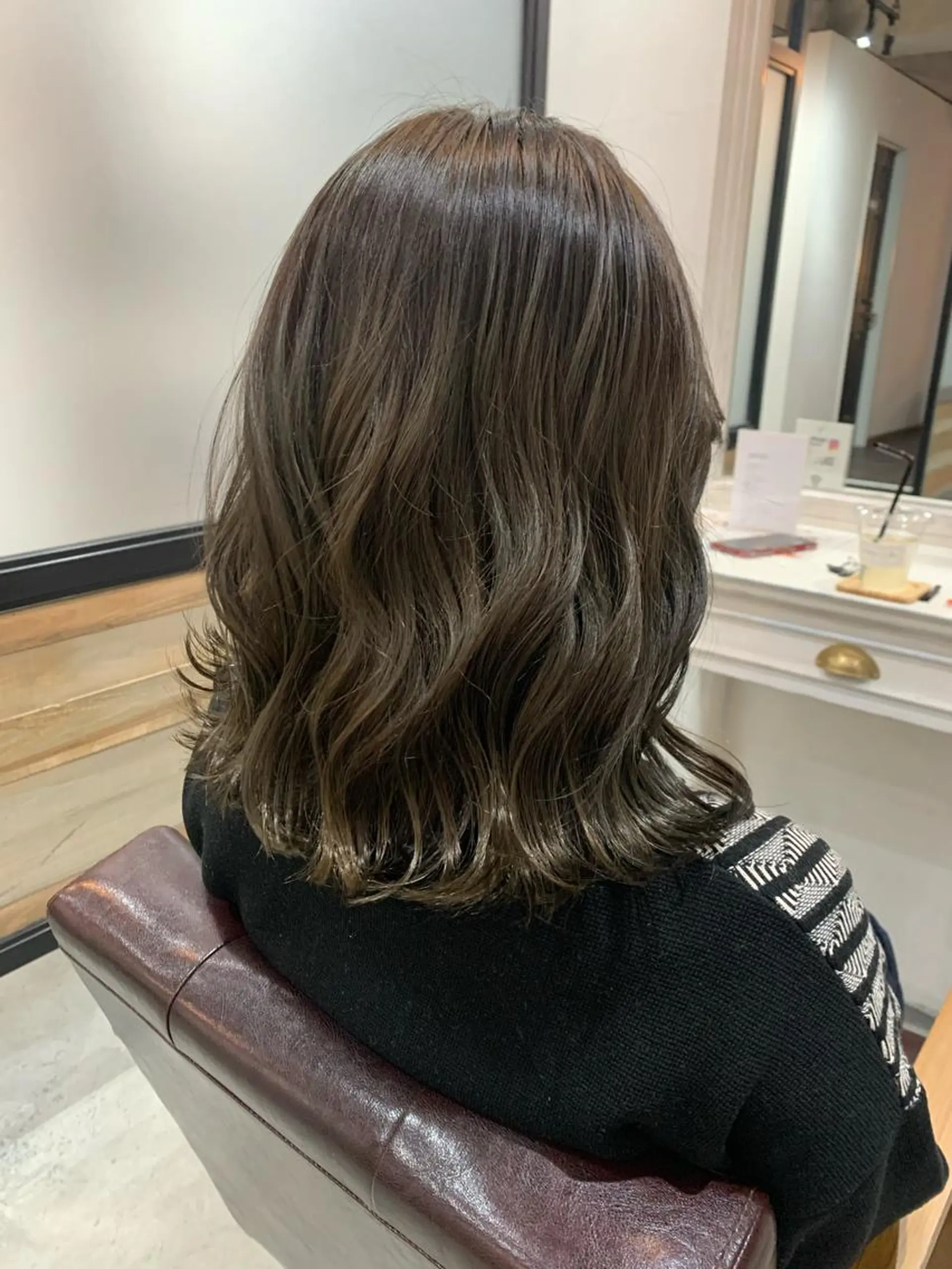 ミディアム カラー ヘアアレンジ カット ヘアカラー トリートメント kei/透明感カラー /ベージュ/髪質改善のヘアスタイル