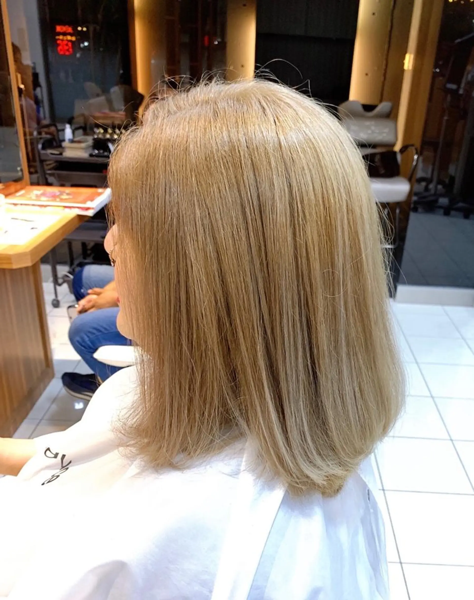 ミディアム カラー ベージュカラー オレンジ 白髪女性専門店竹内 涼乃のヘアスタイル
