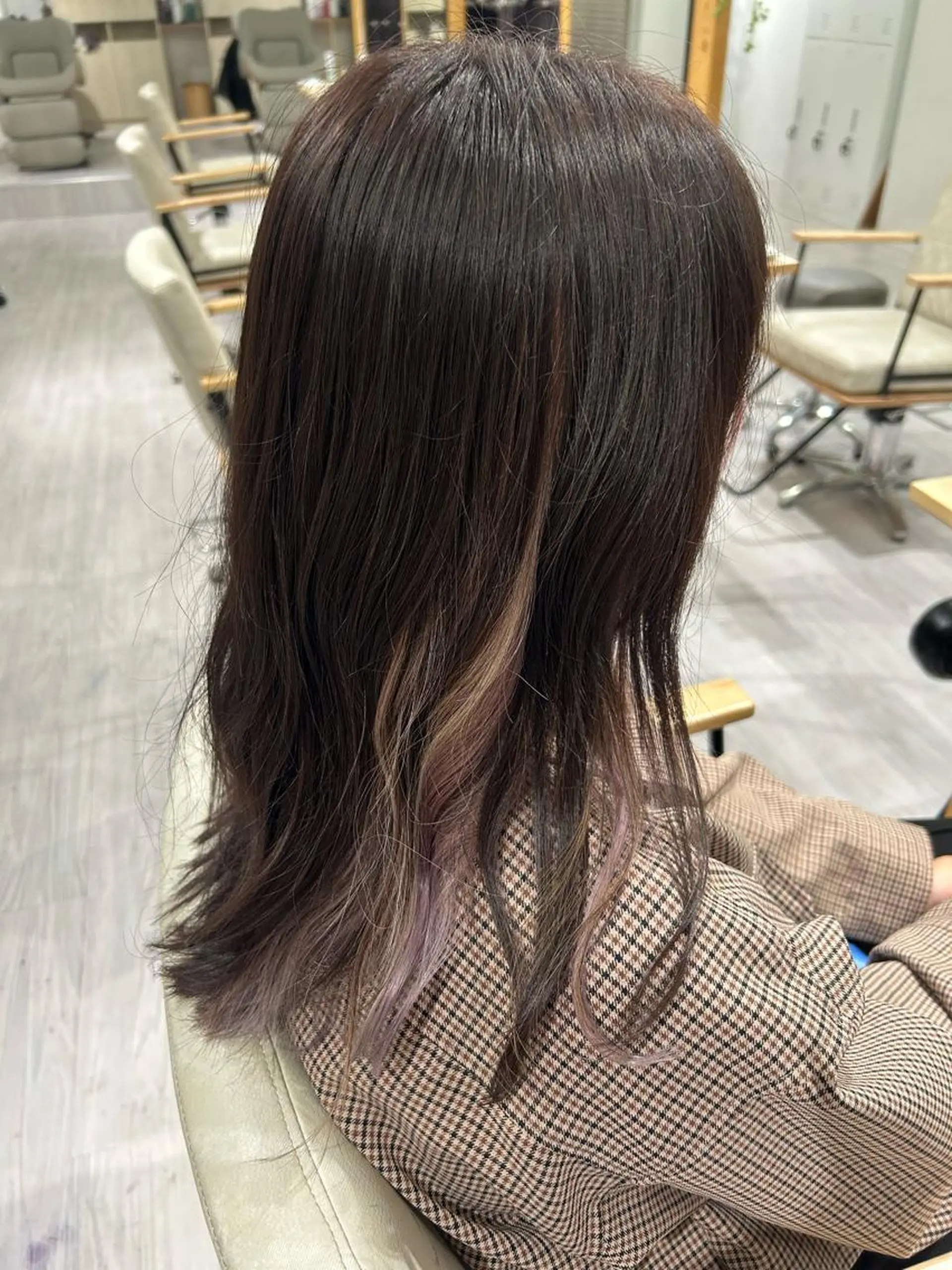 ロング カラー オリーブ・赤み消し 💚MAKOTO💚のヘアスタイル
