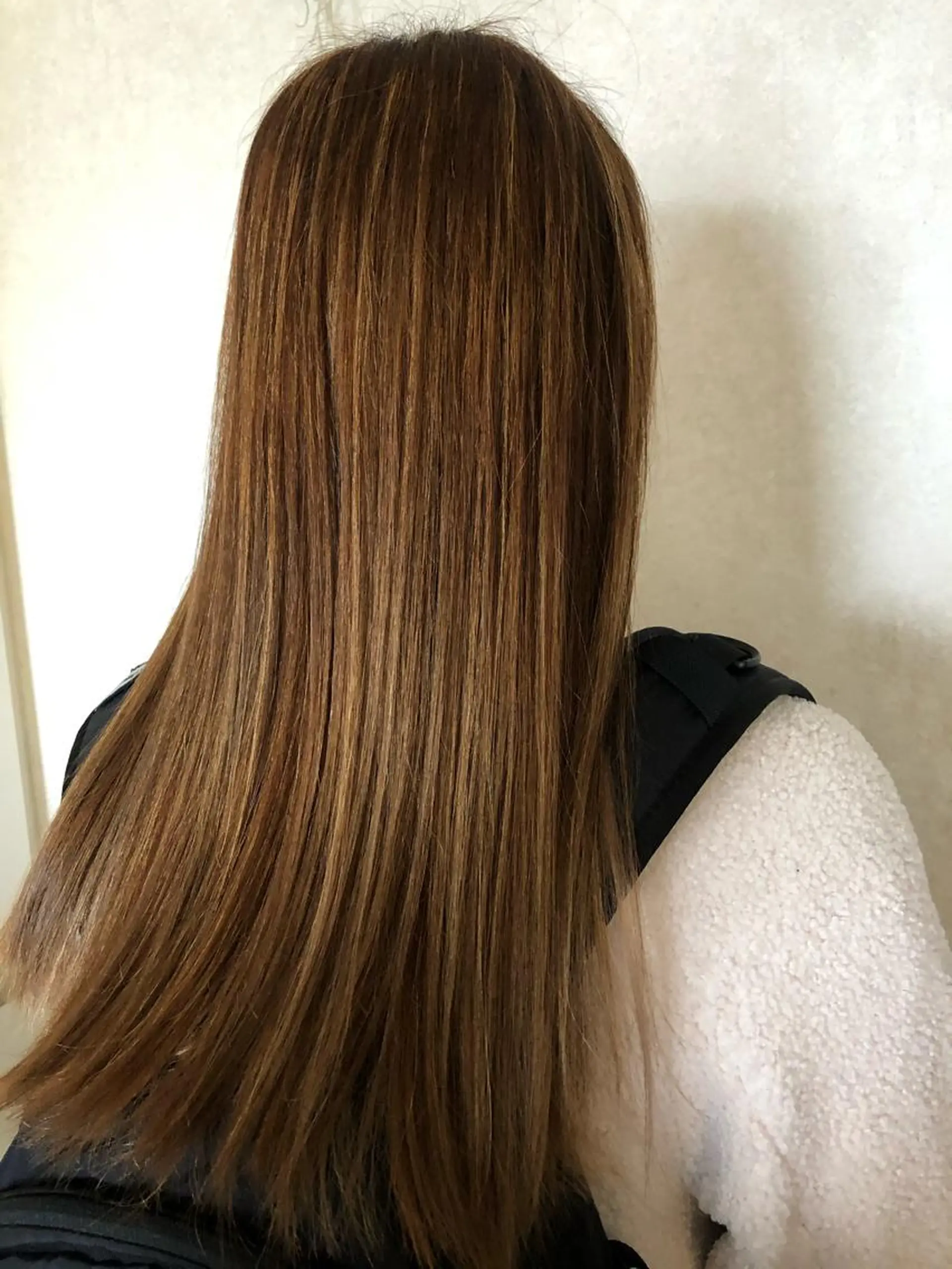 ロング ハイライト ヘアカラー トリートメント 半田 知穂のヘアスタイル