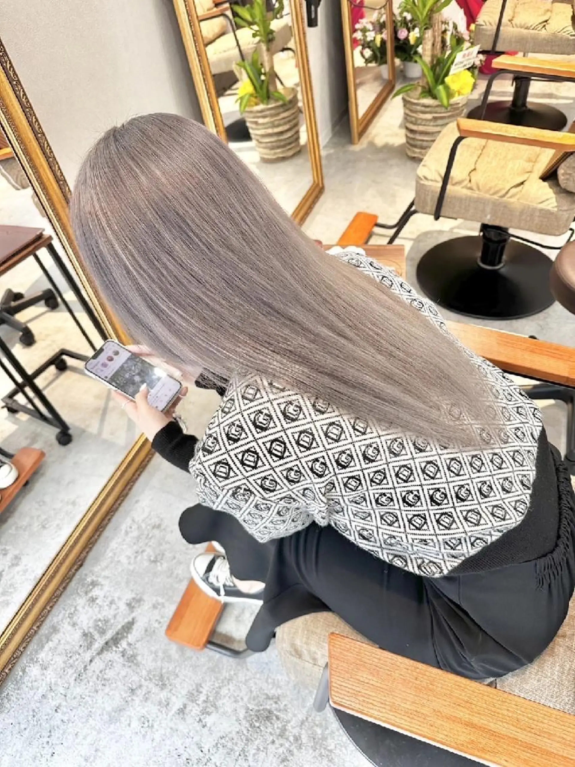 セミロング ヘアカラー トリートメント Sherry 堀江店所属・ヘア＆ホワイトニング Sherry堀江店のヘアスタイル