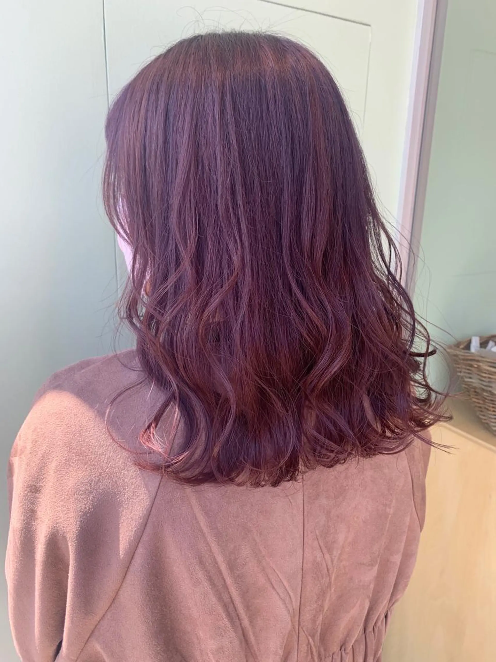 カラー カシス ラベンダーカラー 村松 萌のヘアスタイル