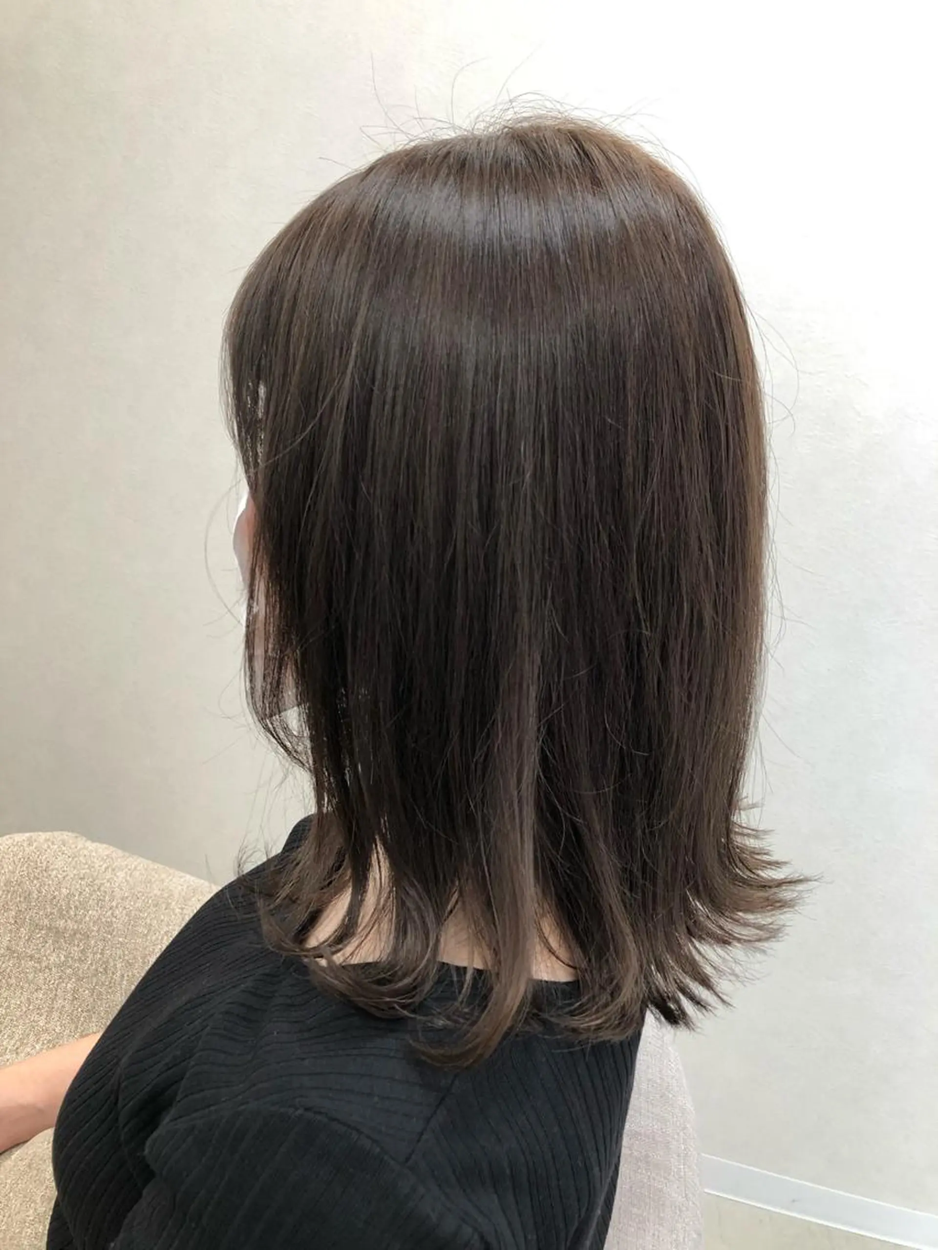 ミディアム 外ハネヘア カット ヘアカラー トリートメント ショート/白髪ぼかし 君和田若菜のヘアスタイル