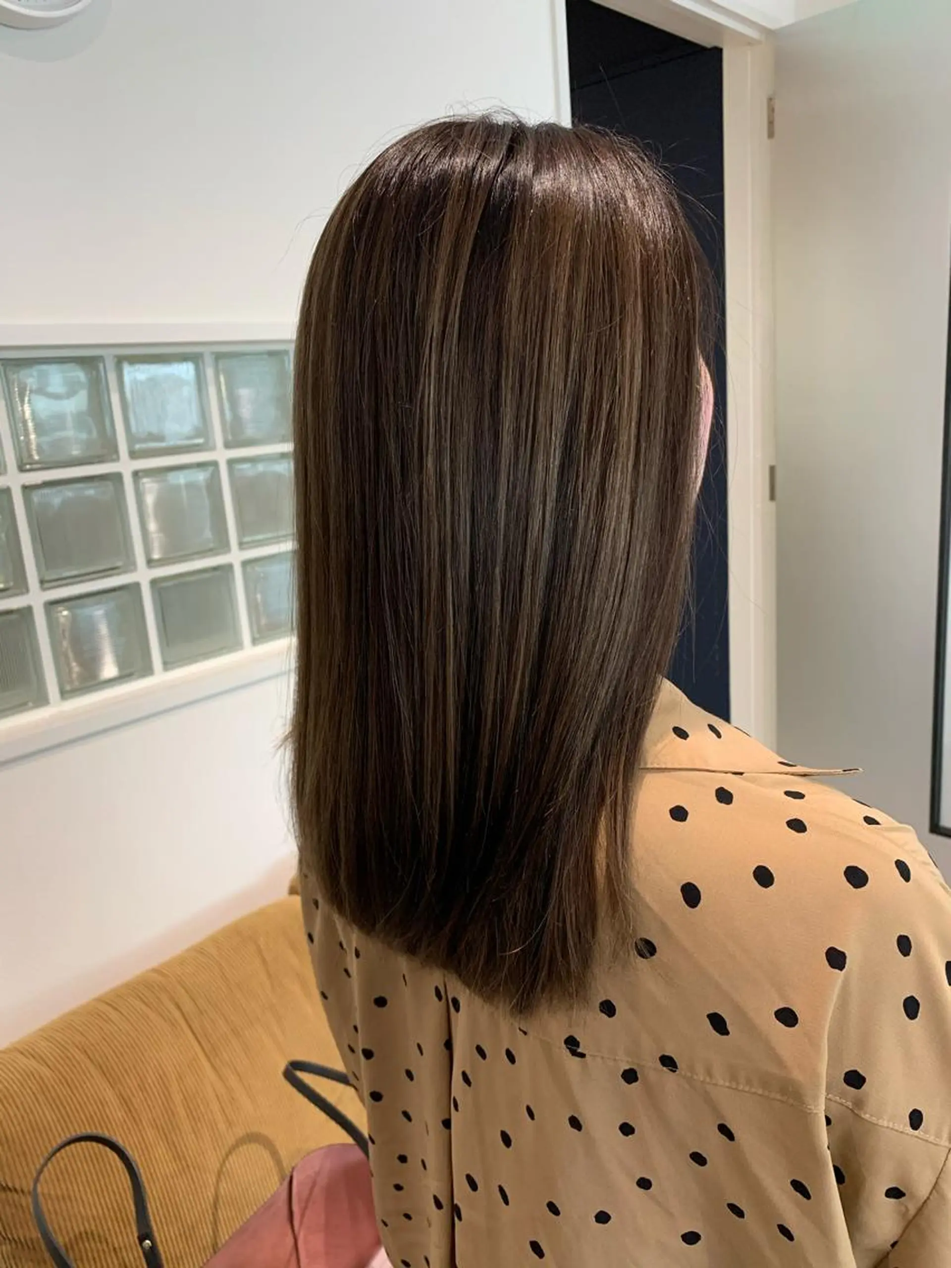 ミディアム 大人レイヤー ヨシミカズヤのヘアスタイル