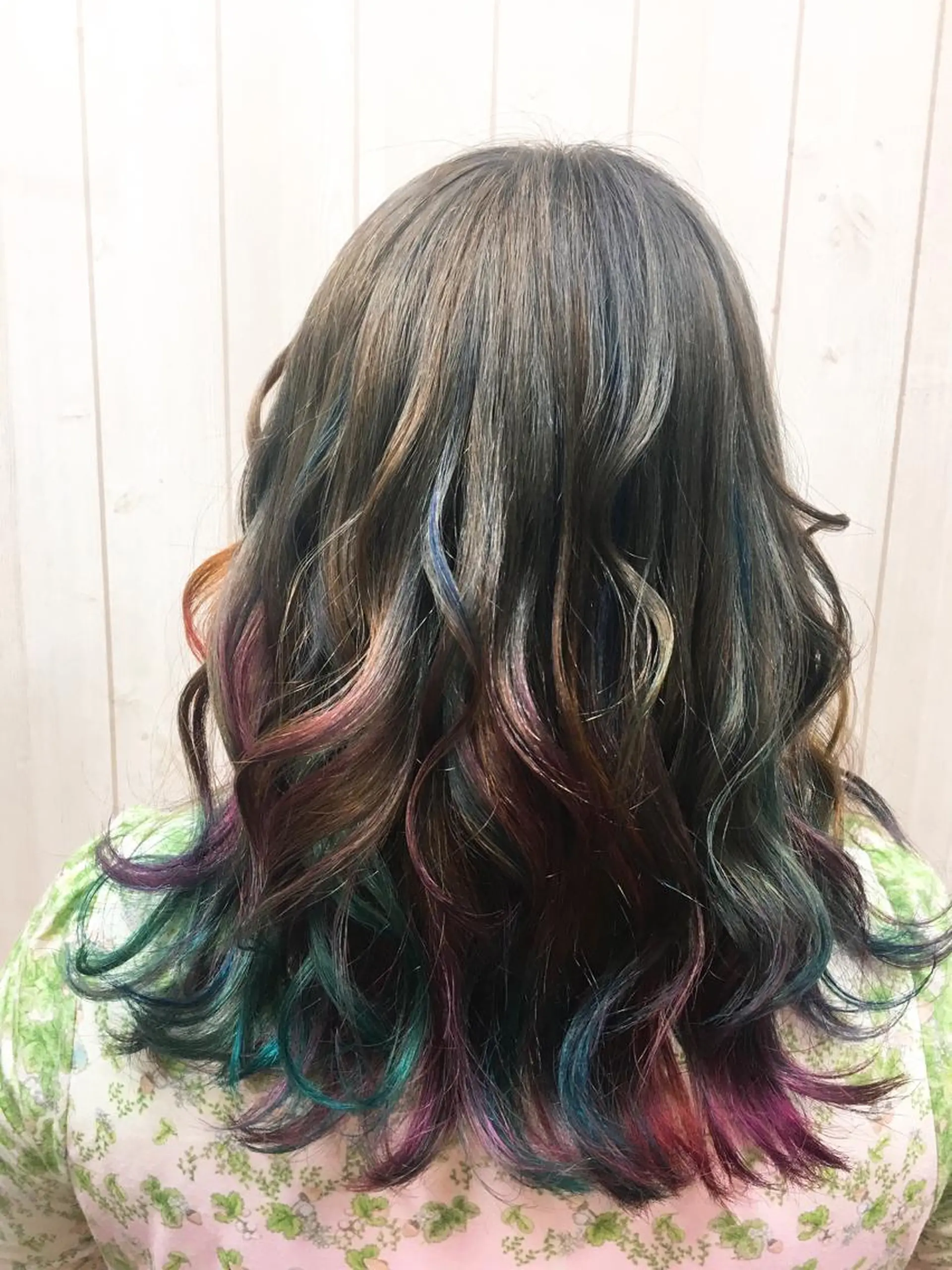 セミロング カラー ユニコーンカラー カット ヘアカラー Partie （パルティー）のヘアスタイル