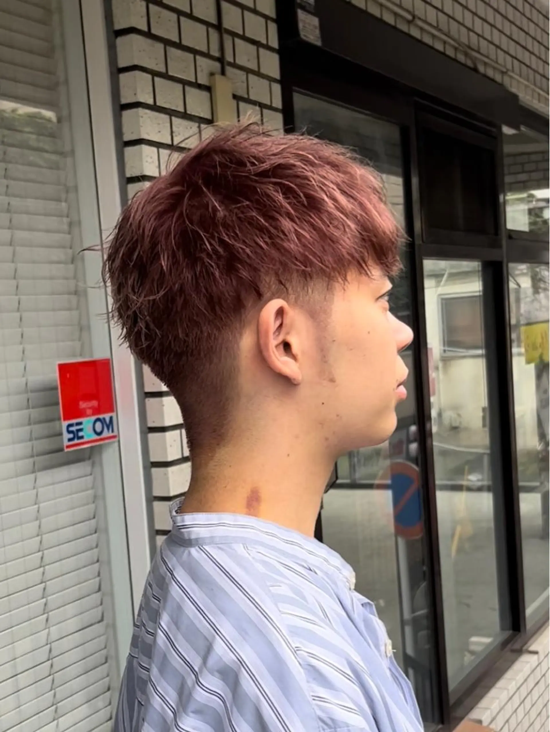 カラー メンズ ベージュカラー ピンクカラー ピンクベージュ カット ヘアカラー トリートメント 【店長】メンズ職人 短髪　ハイトーン🔥のヘアスタイル