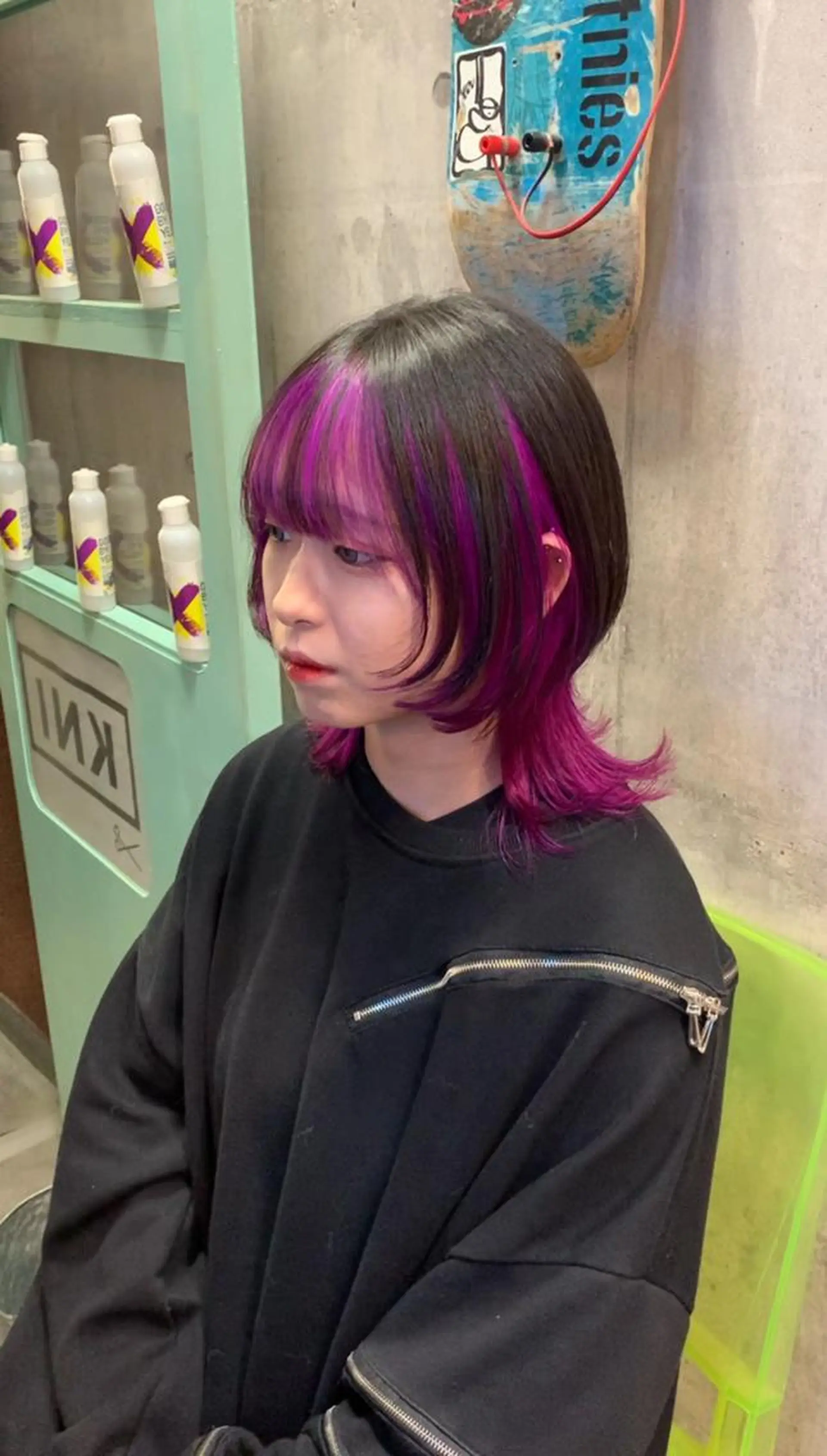 ミディアム カラー カット ヘアカラー ウルフカットデザイン カラー特化アールイーのヘアスタイル