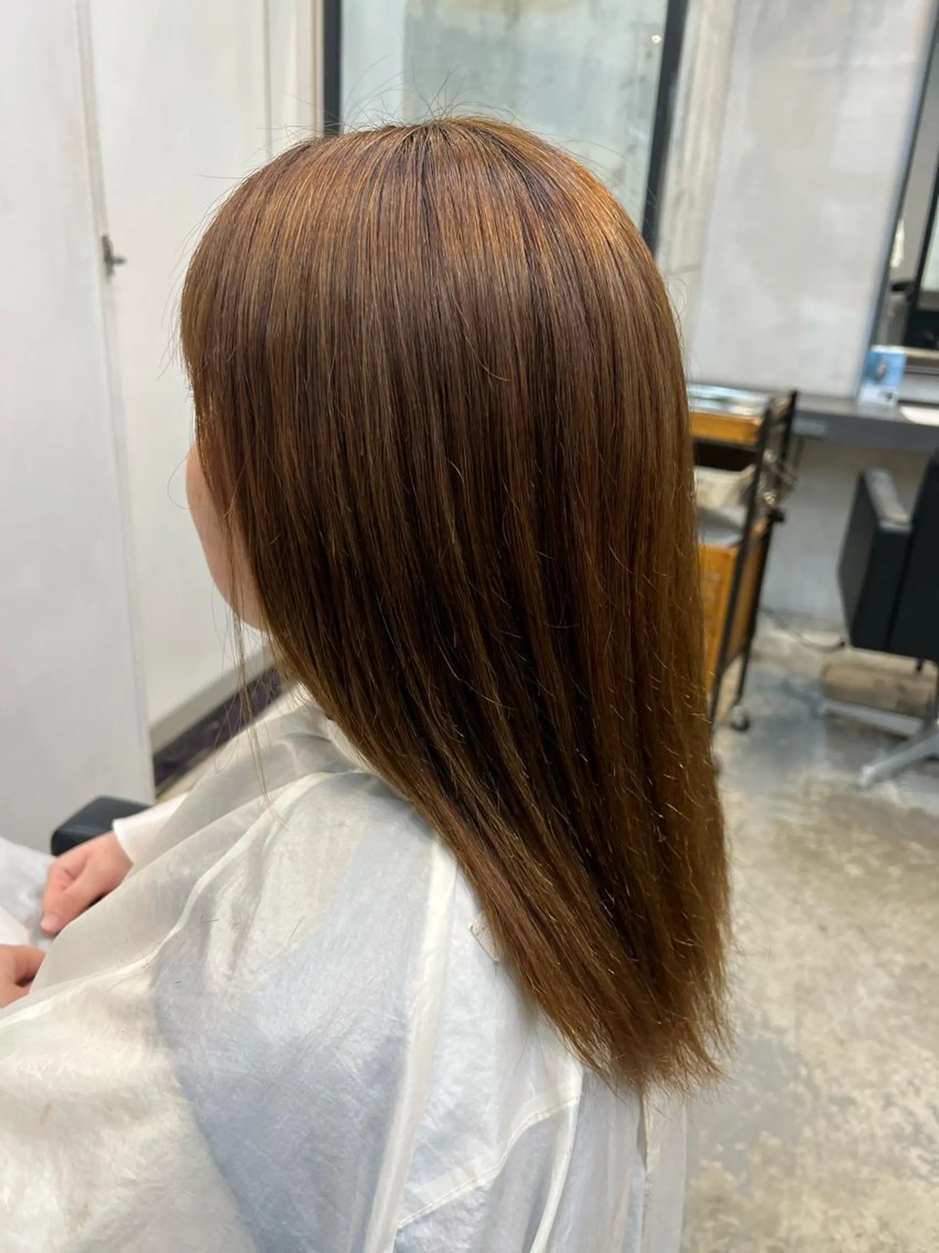 ミディアム 縮毛矯正 🐋湊 ゆうき /レイヤーカット🫧のヘアスタイル