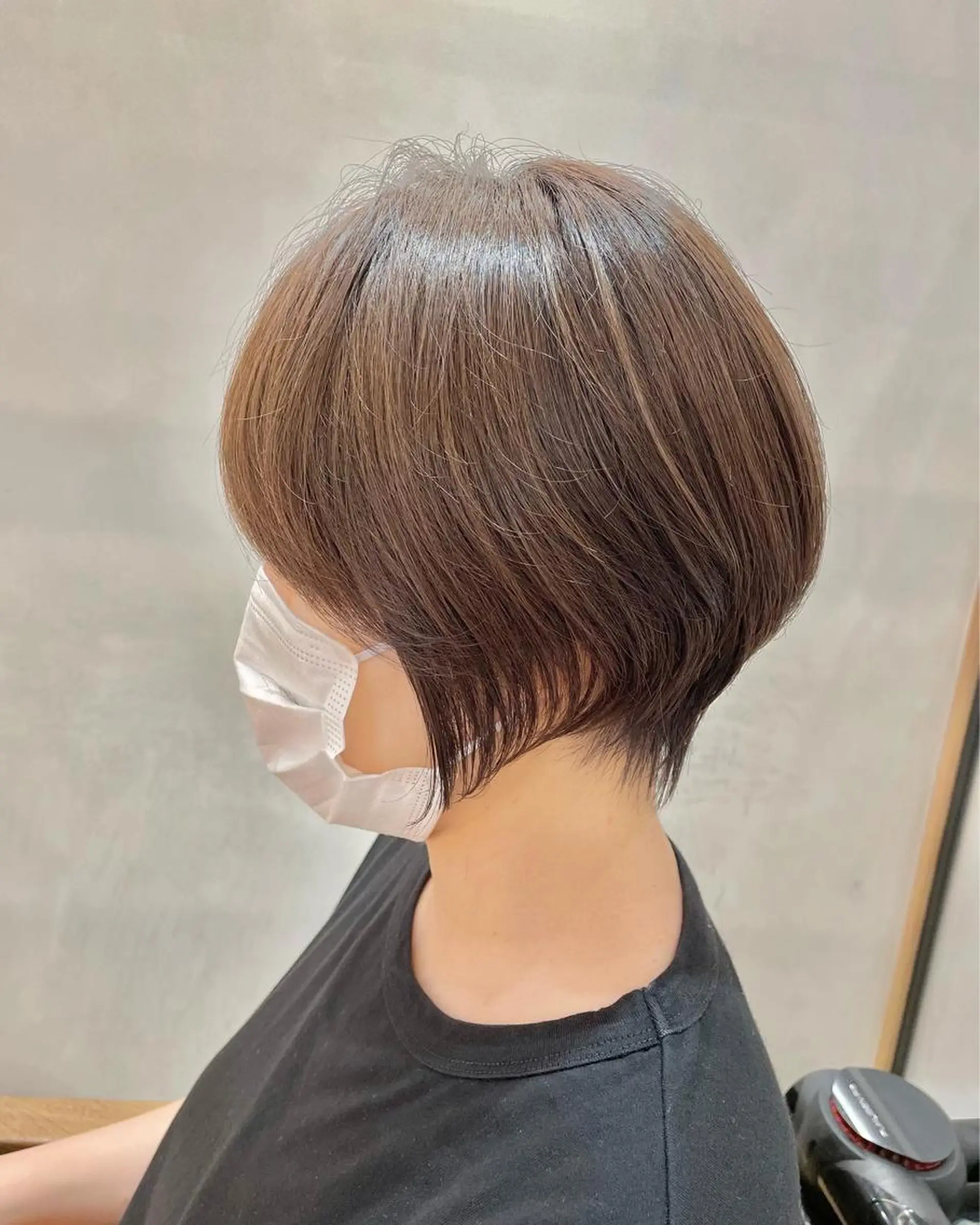 ショート ショートボブ 丸みショート ボブ ハイライト ショートヘア シノハラ ガクト ショート/白髪ぼかしのヘアスタイル