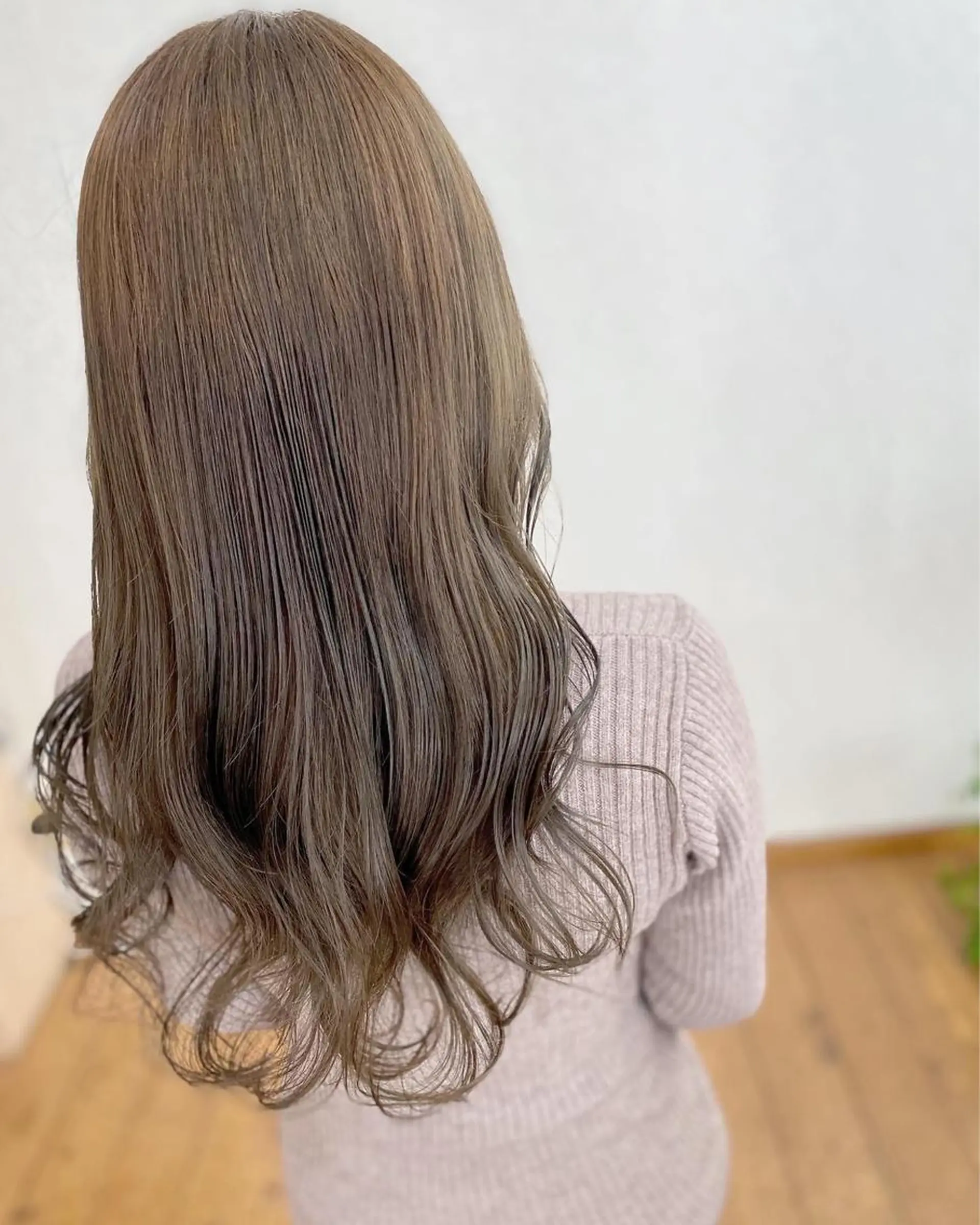 ロング カラー 髪質改善 荒木 ひろかのヘアスタイル