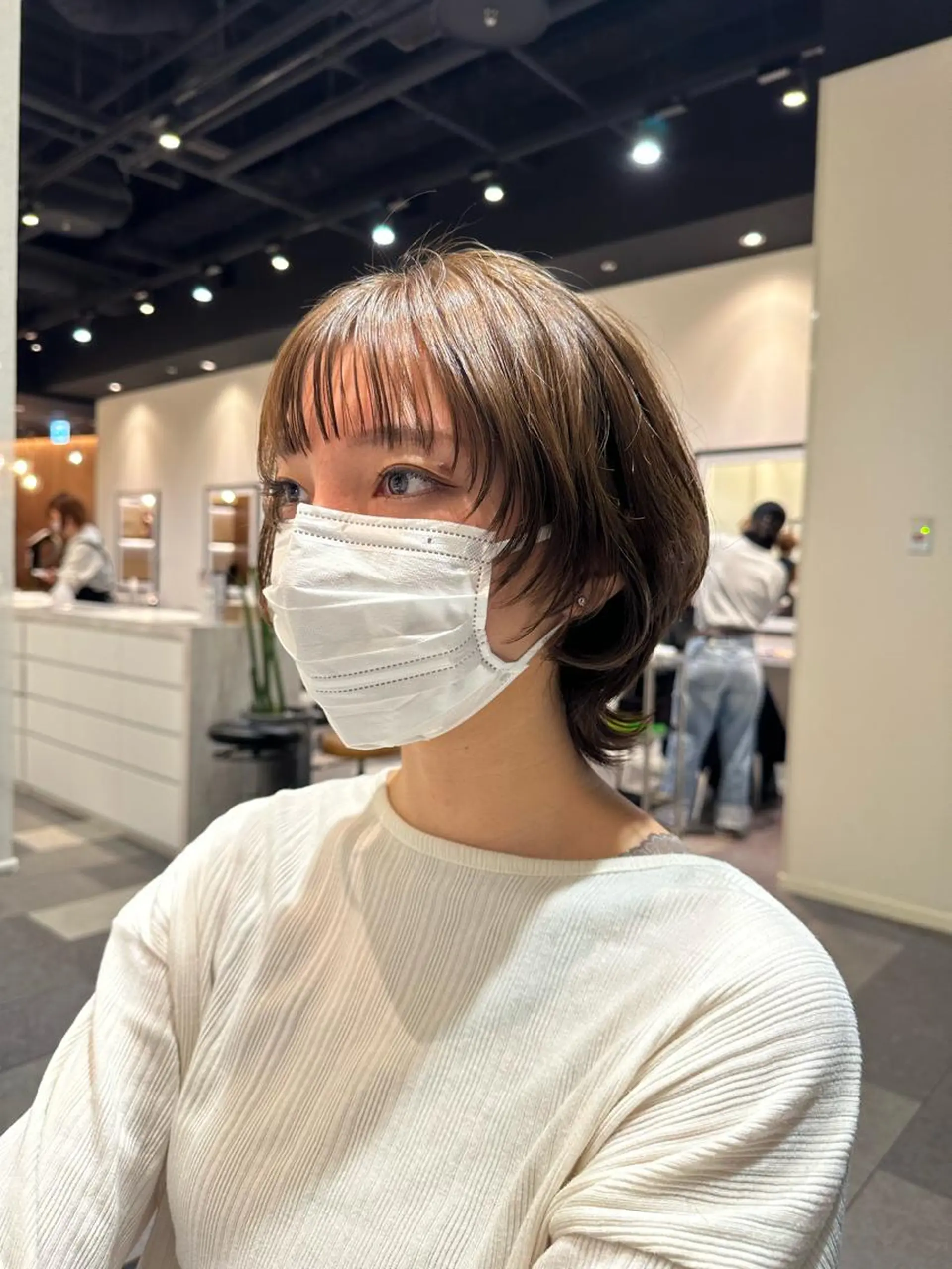 ショート カラー ブリーチ イヤリングカラー ハイライトカラー インナーカラー ブリーチなしカラー 巻ける縮毛矯正/艶 カラーchika🩵のヘアスタイル