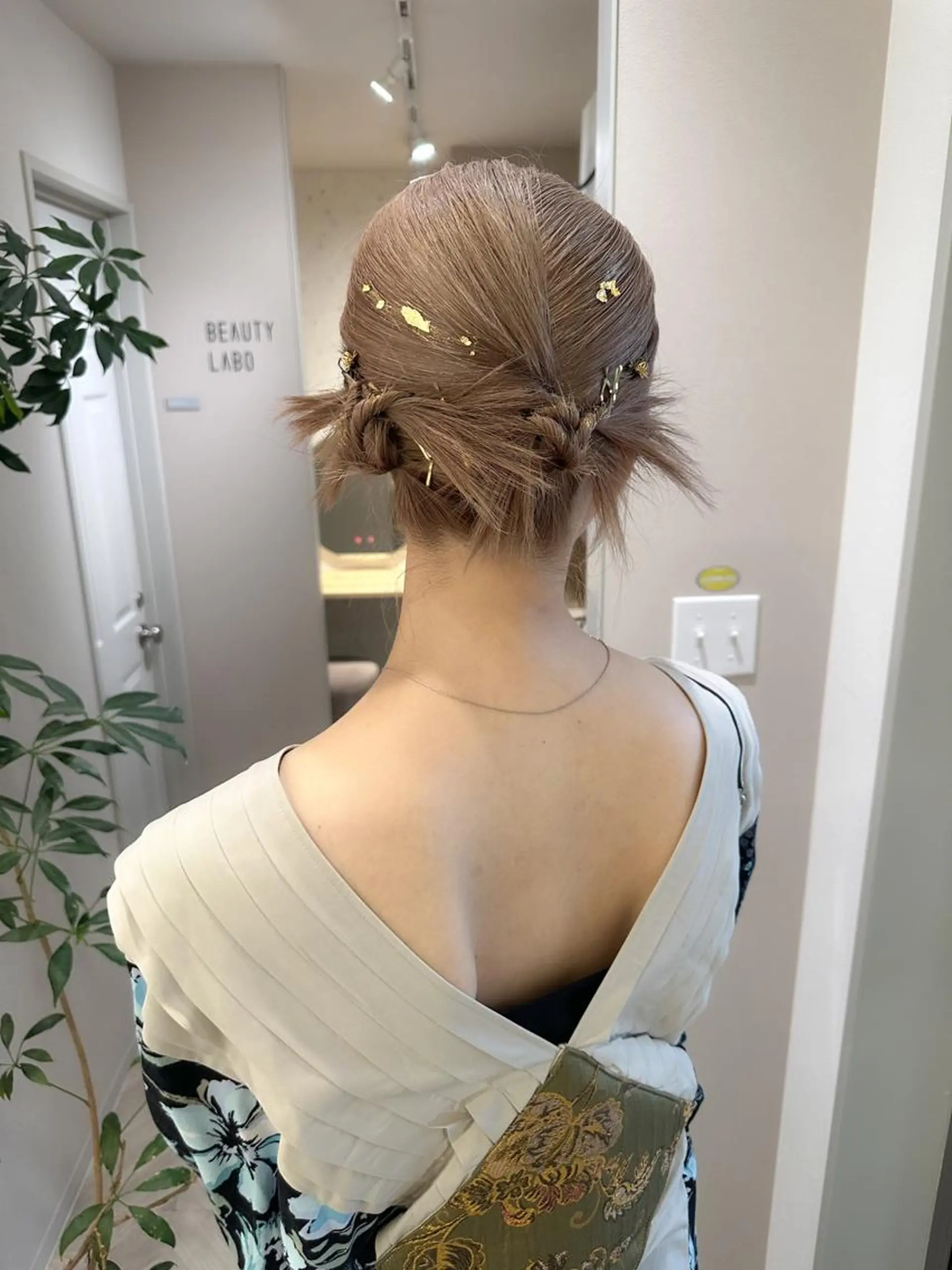 ショート カラー ヘアアレンジ autre所属・大久保 ひでなりのヘアスタイル