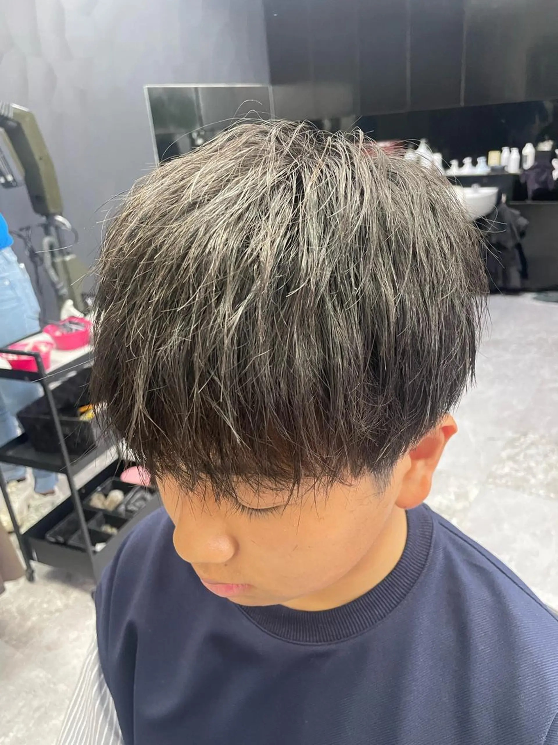 メンズ メンズブリーチ メンズハイトーン 篠原 侑作のヘアスタイル