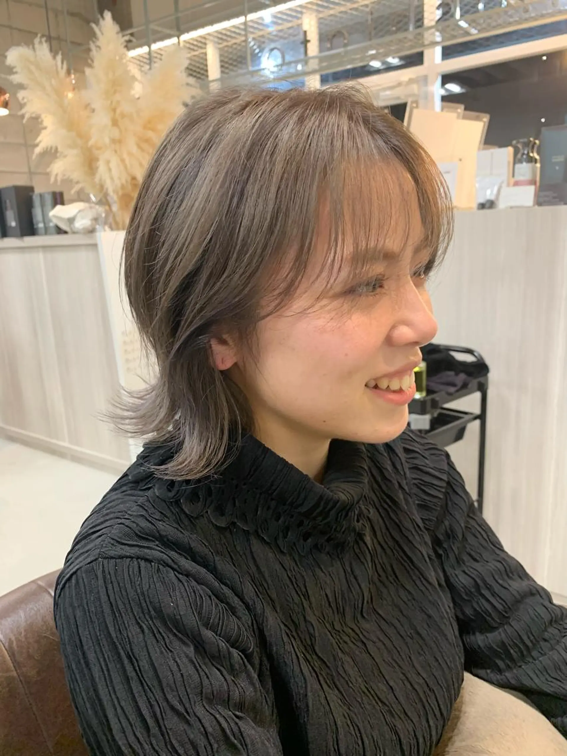 ミディアム カラー カット ヘアカラー トリートメント 新海 芳樹のヘアスタイル