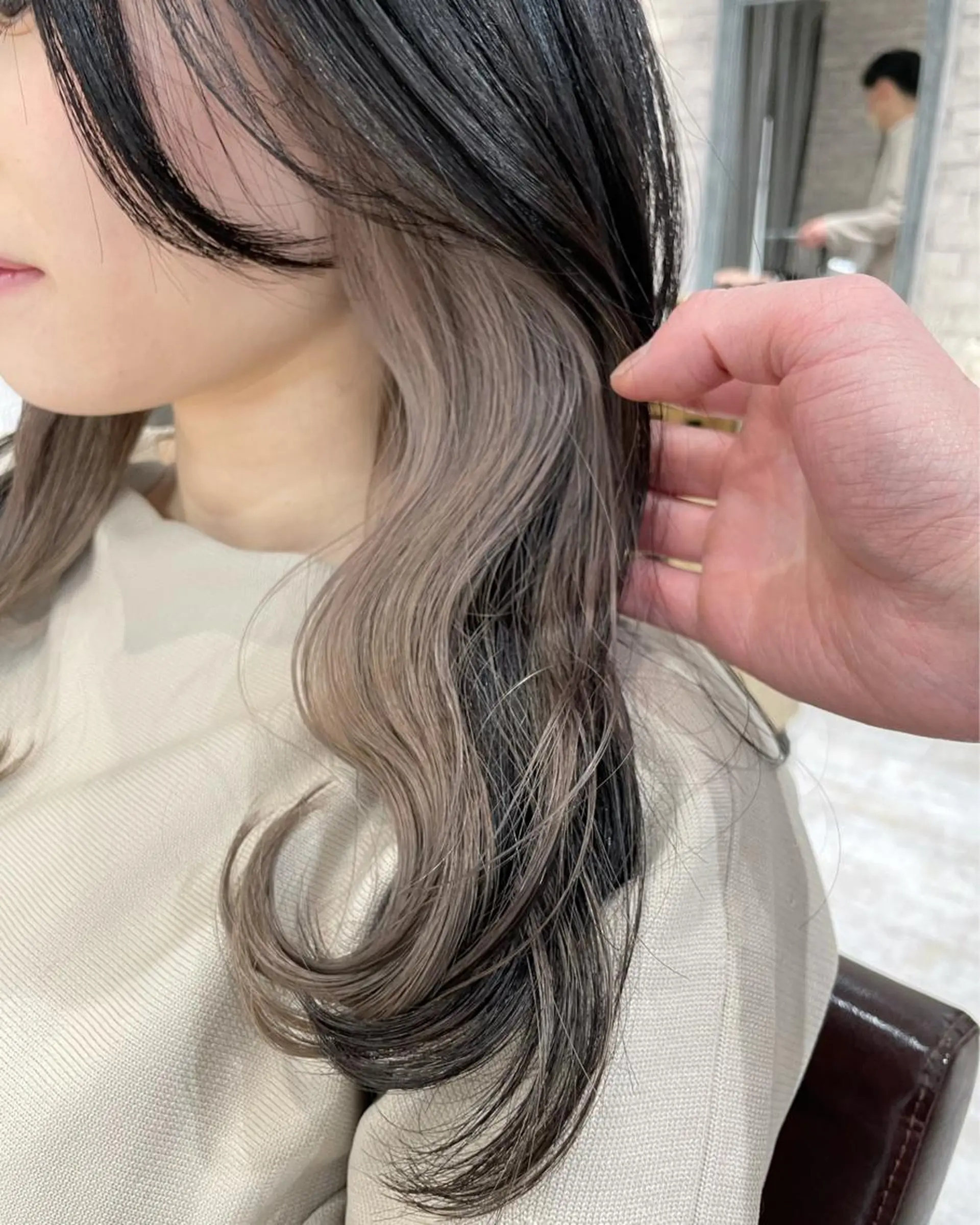 セミロング カラー ブリーチ 透明感カラー グレージュ インナーカラー ミルクティーグレージュ カット ヘアカラー ACT十条店所属・溝口 恭章のヘアスタイル