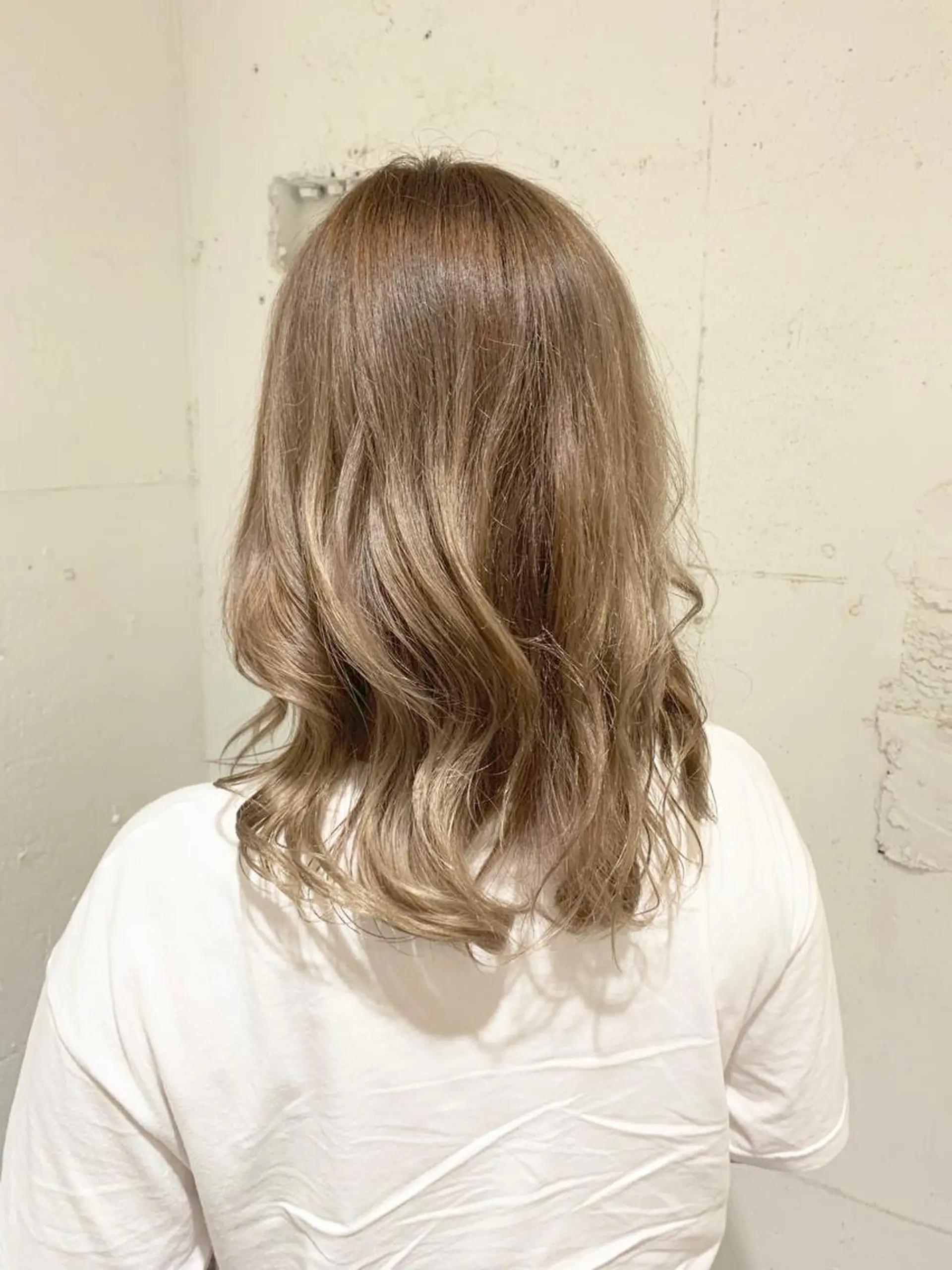 ミディアム カラー ブリーチ ヘアカラー 💈平島 拓也💈のヘアスタイル