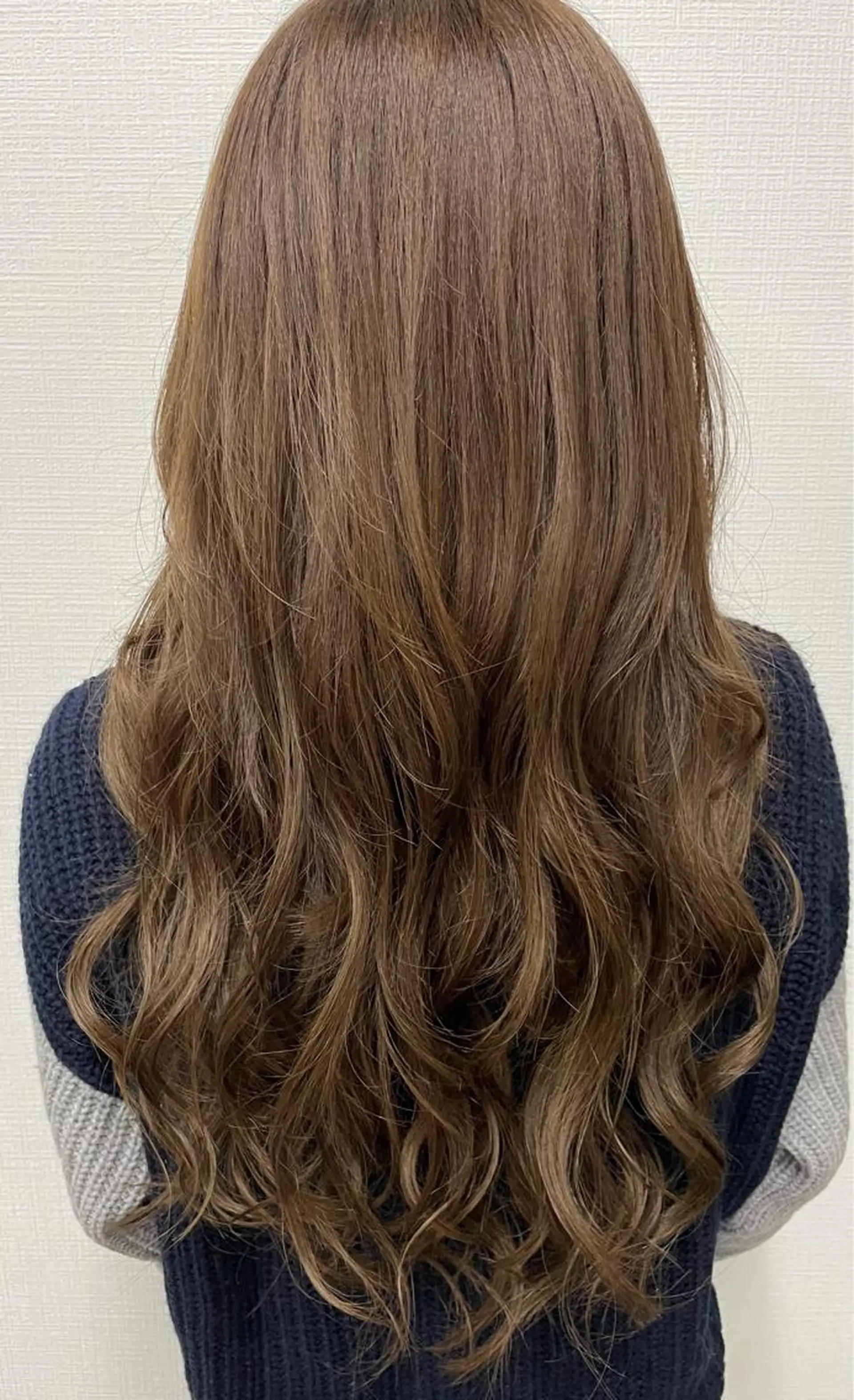 ロング シールエクステ エクステ 外国人風カラー ハイライト 韓国風ヘア ヘアカラー エクステ 家田 竜のヘアスタイル