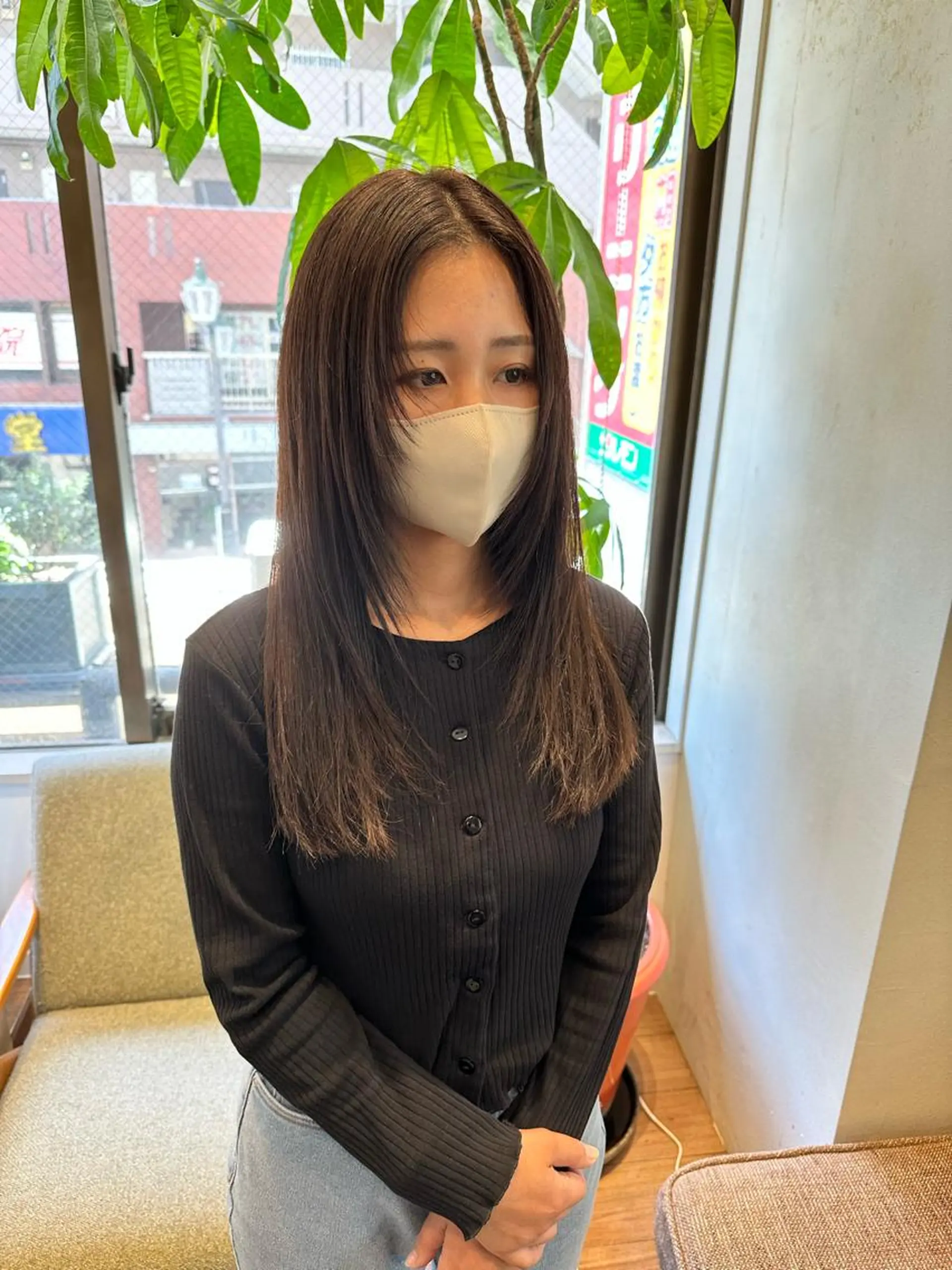 セミロング カラー 顔まわりレイヤー レイヤーカット カット ヘアカラー ハマベ イクト FLORENのヘアスタイル
