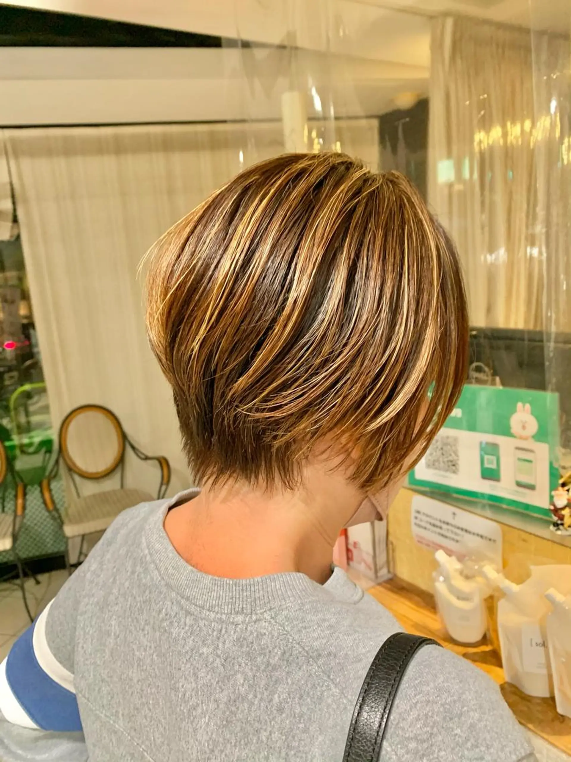 ショート カラー バレイヤージュ デザインカラー イヤリングカラー グレージュ ハイライトカラー ヘアカラー トリートメント ひばりヶ丘美容室 ✂︎藤原珠輝✂︎のヘアスタイル