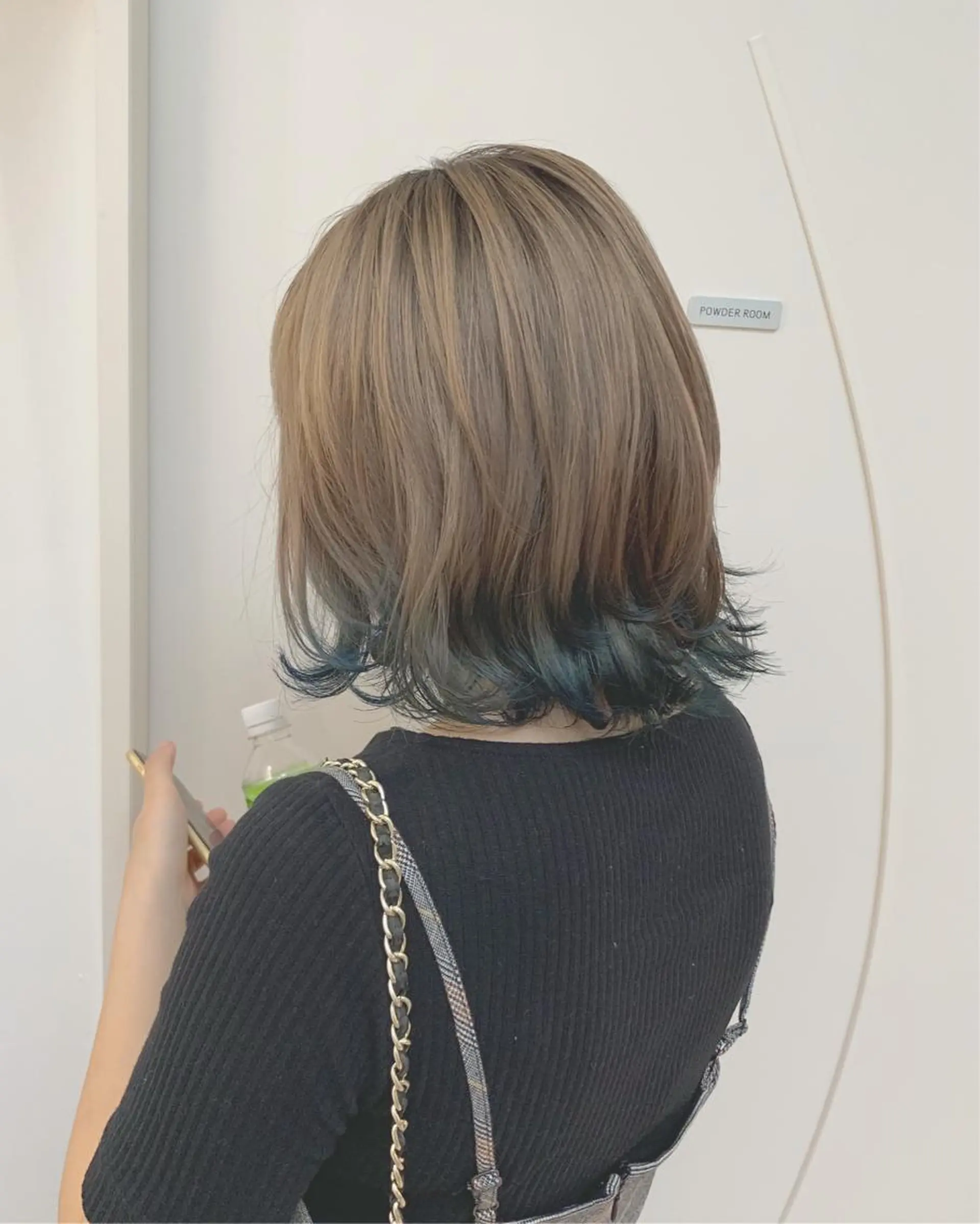 ミディアム カラー ブリーチ ブルーカラー グレージュ インナーカラー/天神 ブリーチ/吉田のヘアスタイル