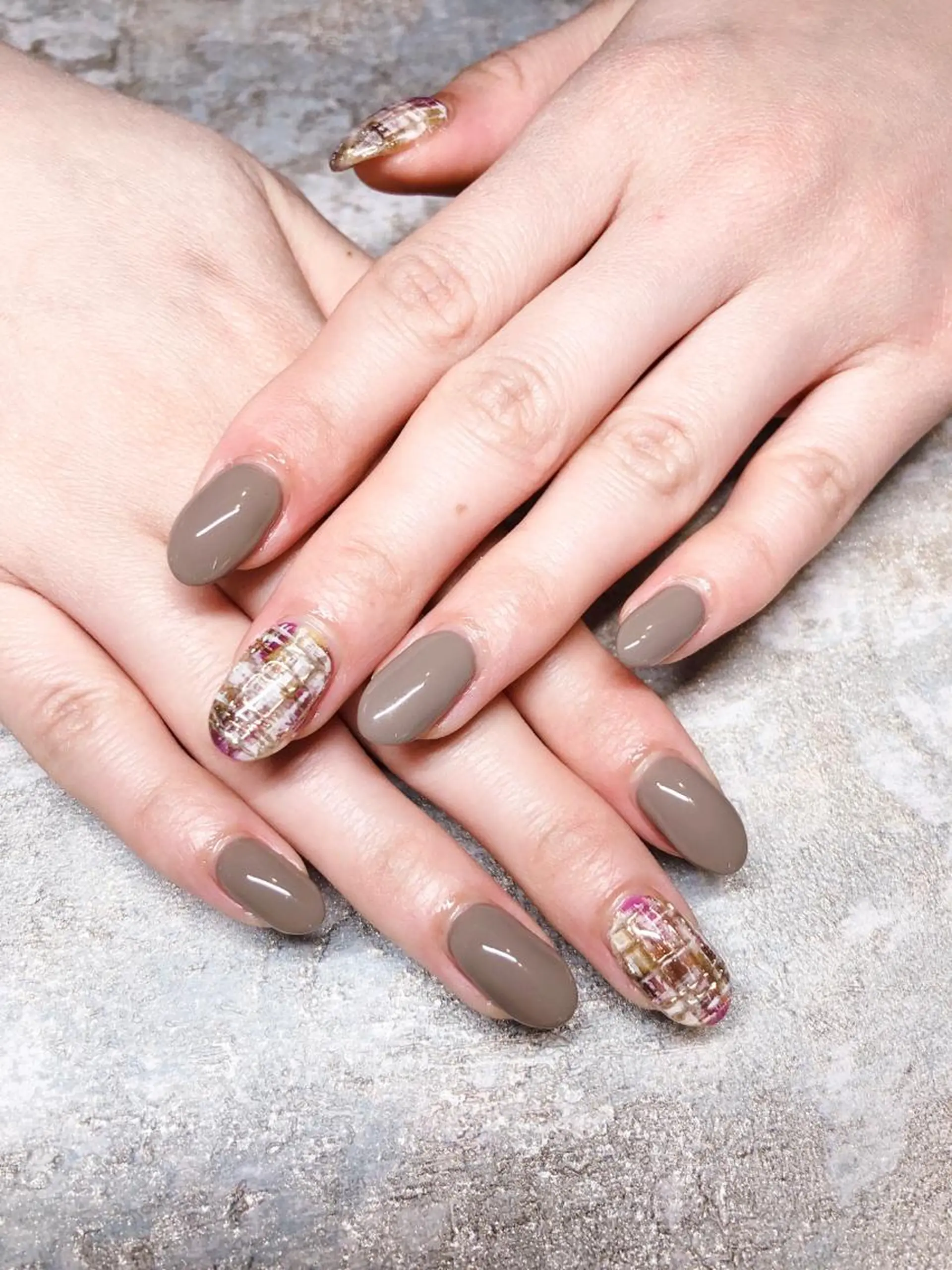 ネイル ツイードネイル amati_nail TAKAKOのネイルデザイン