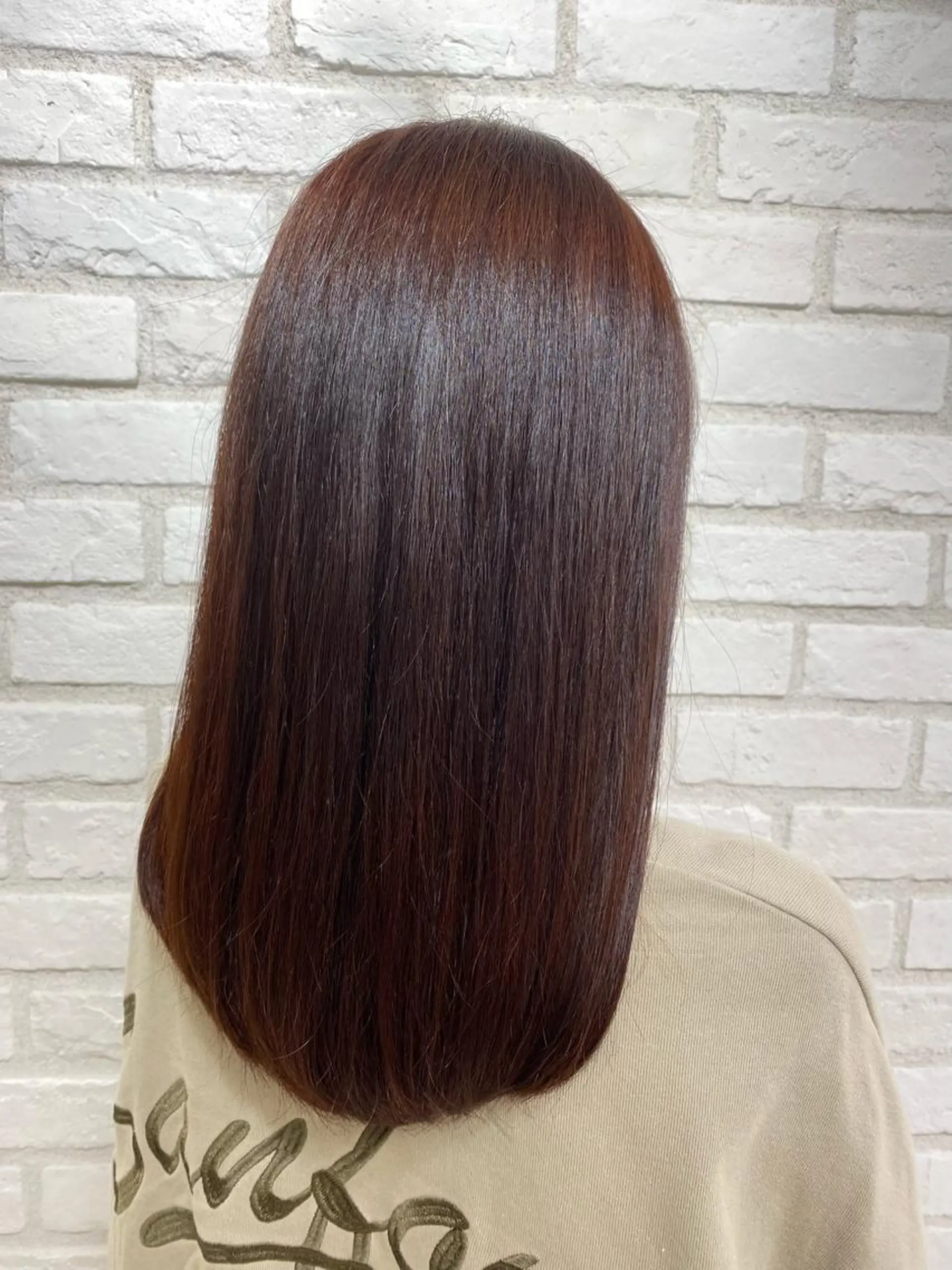 セミロング ヘアカラー トリートメント 加藤 陽萌のヘアスタイル