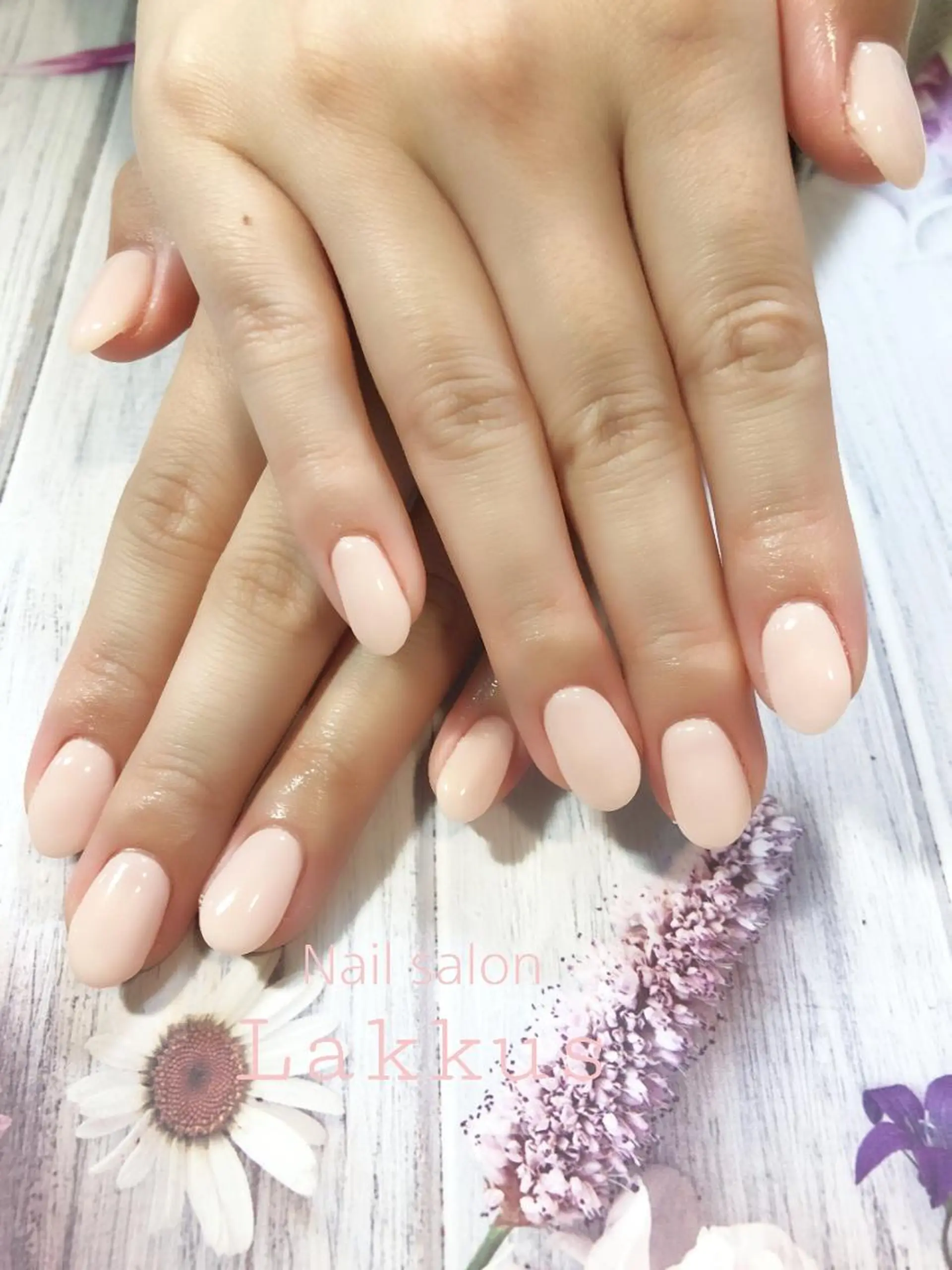 ネイル Lakkus T－Mのネイルデザイン