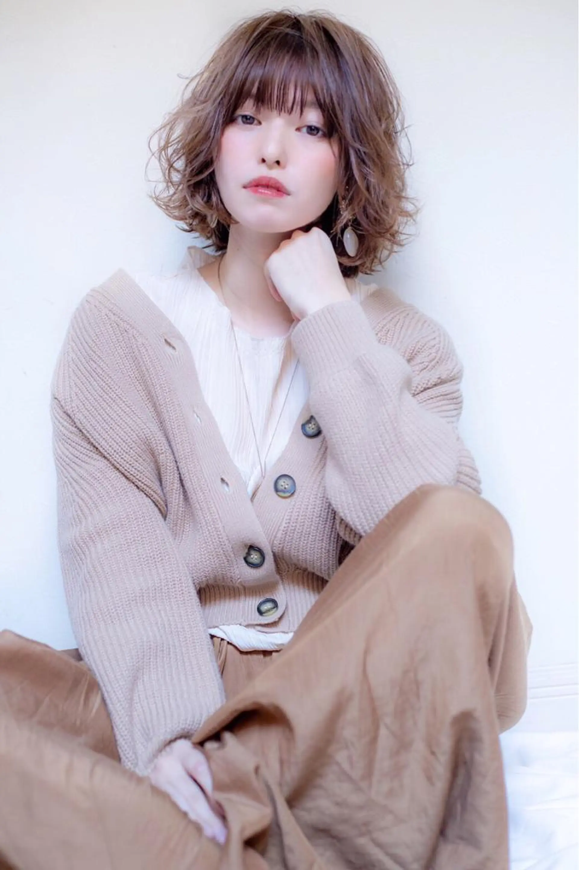 ショート カラー パーマ ベージュカラー ♥️ボブ韓国風ヘア ♥️久保田夢美のヘアスタイル