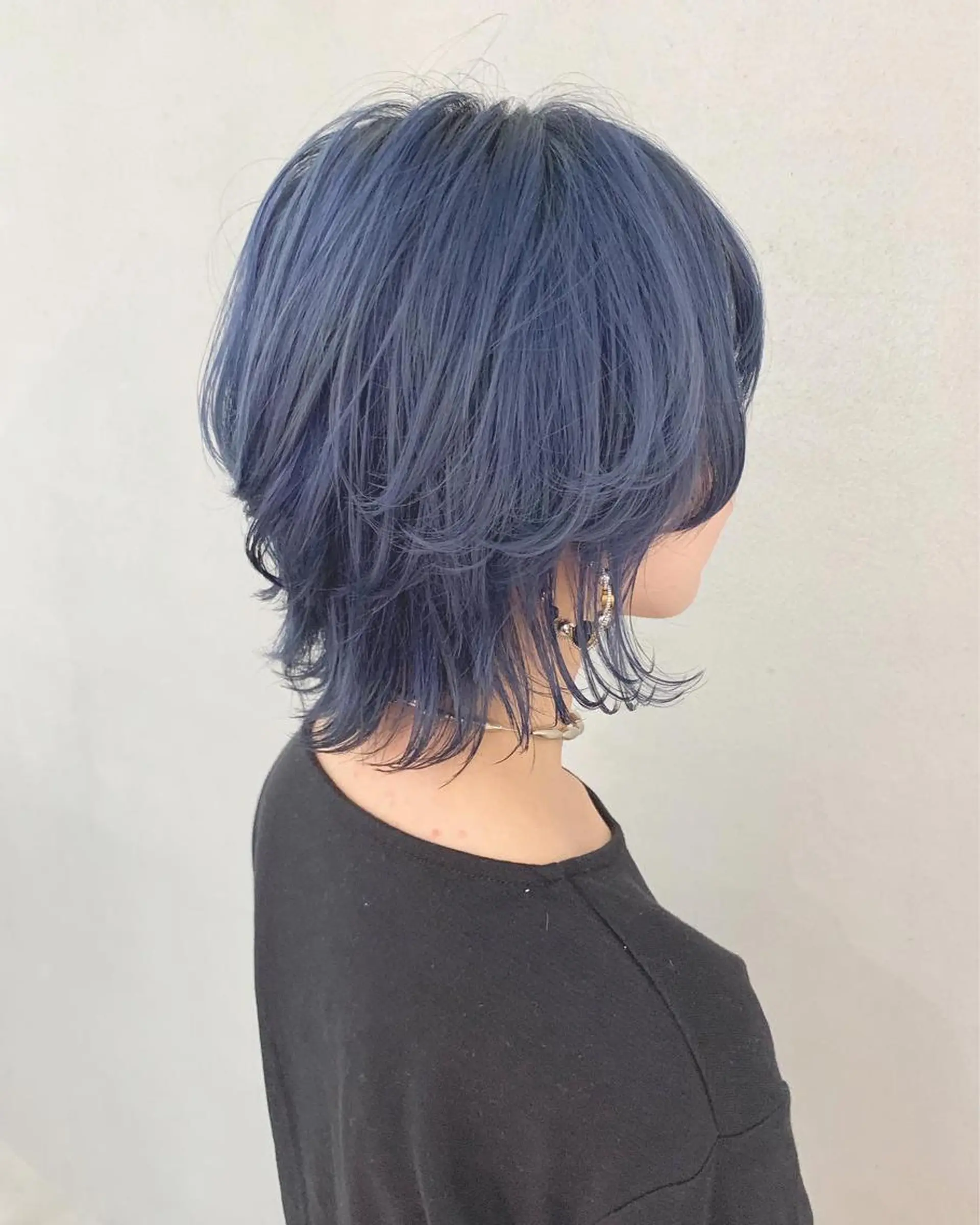 ショート カラー ブリーチ ブルーカラー シルバー インナーカラー/天神 ブリーチ/吉田のヘアスタイル