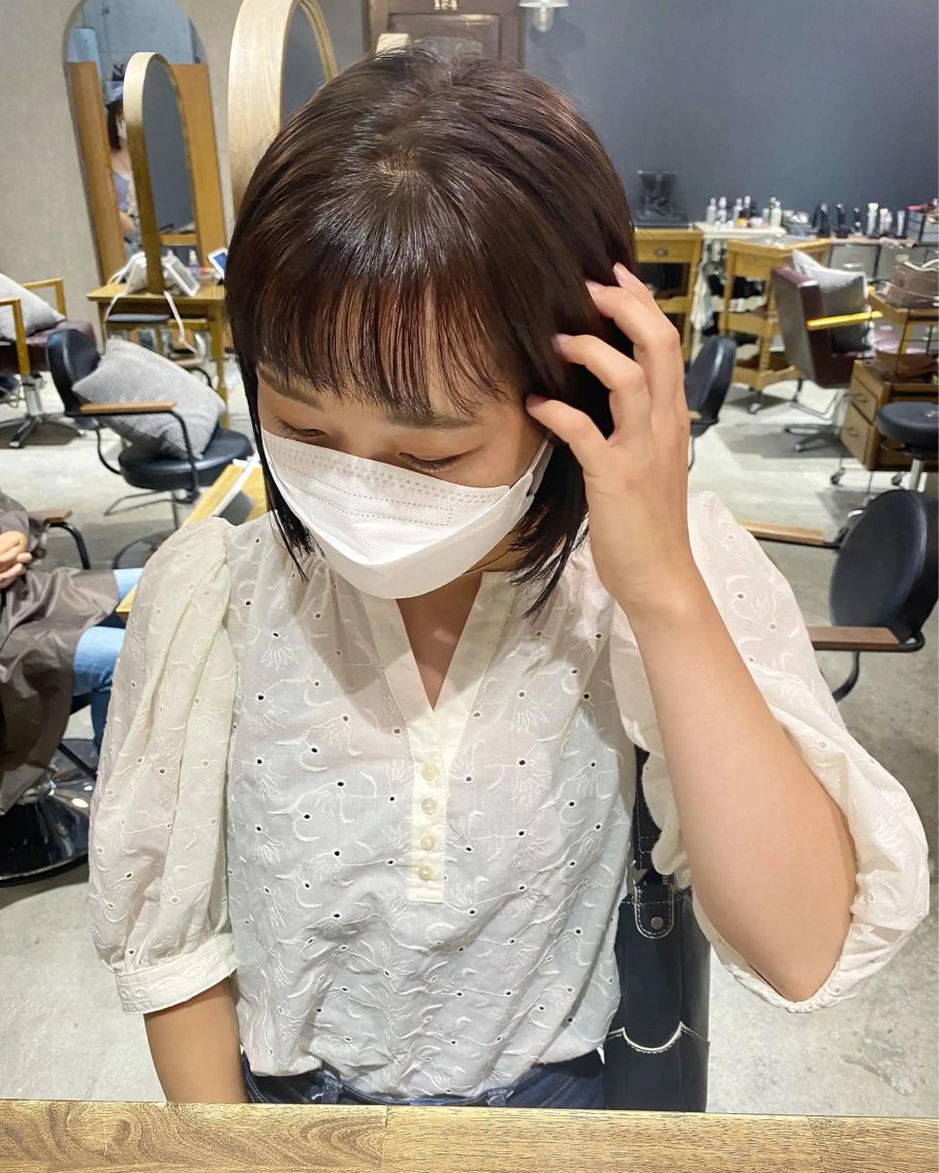 ショート カラー カット 透明感カラー 🩰asumiのヘアスタイル