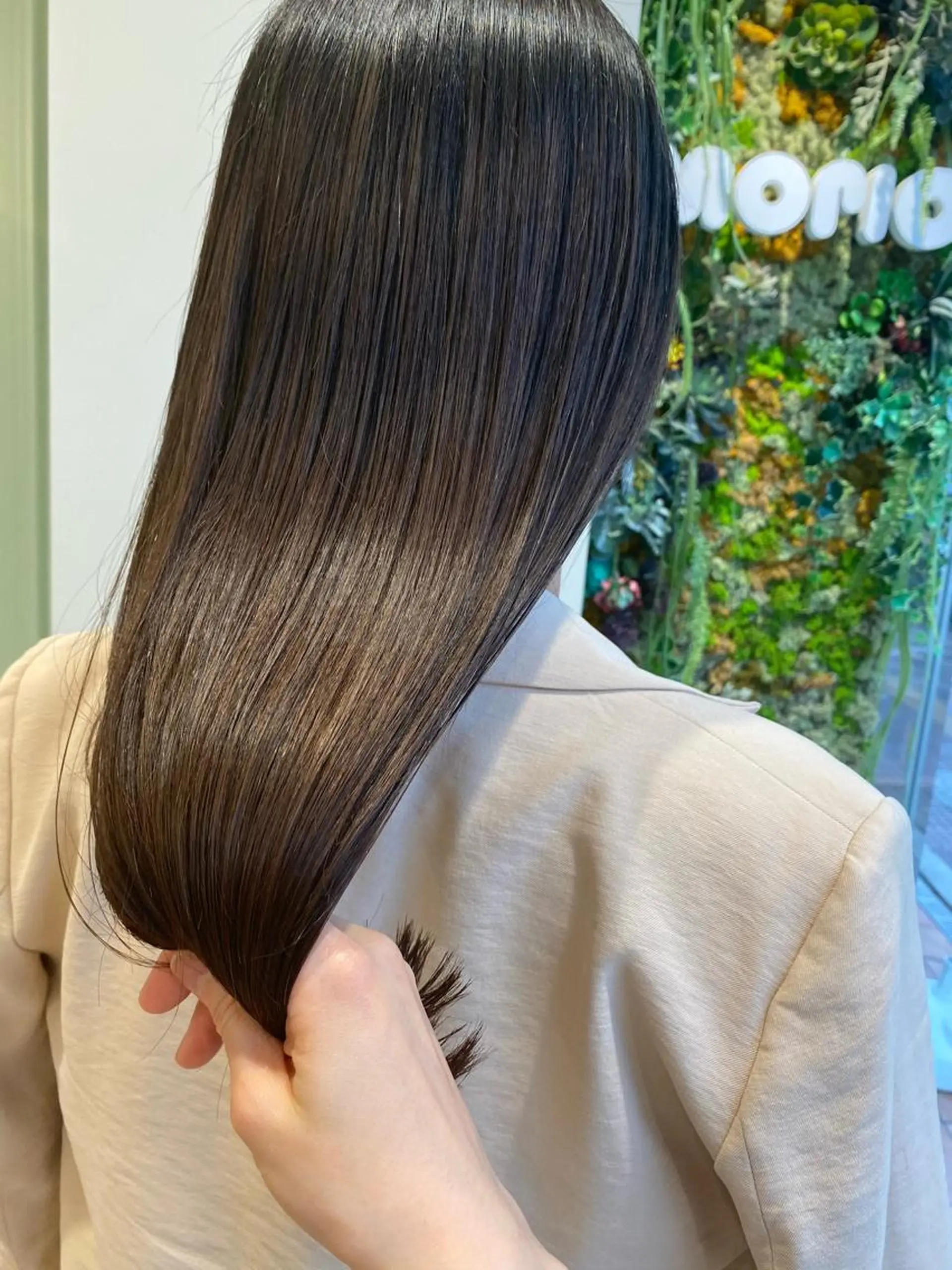 ロング くせ毛 髪質改善 トリートメント 酸熱トリートメント ヘアカラー トリートメント ayaka #パーマ#アレンジのヘアスタイル