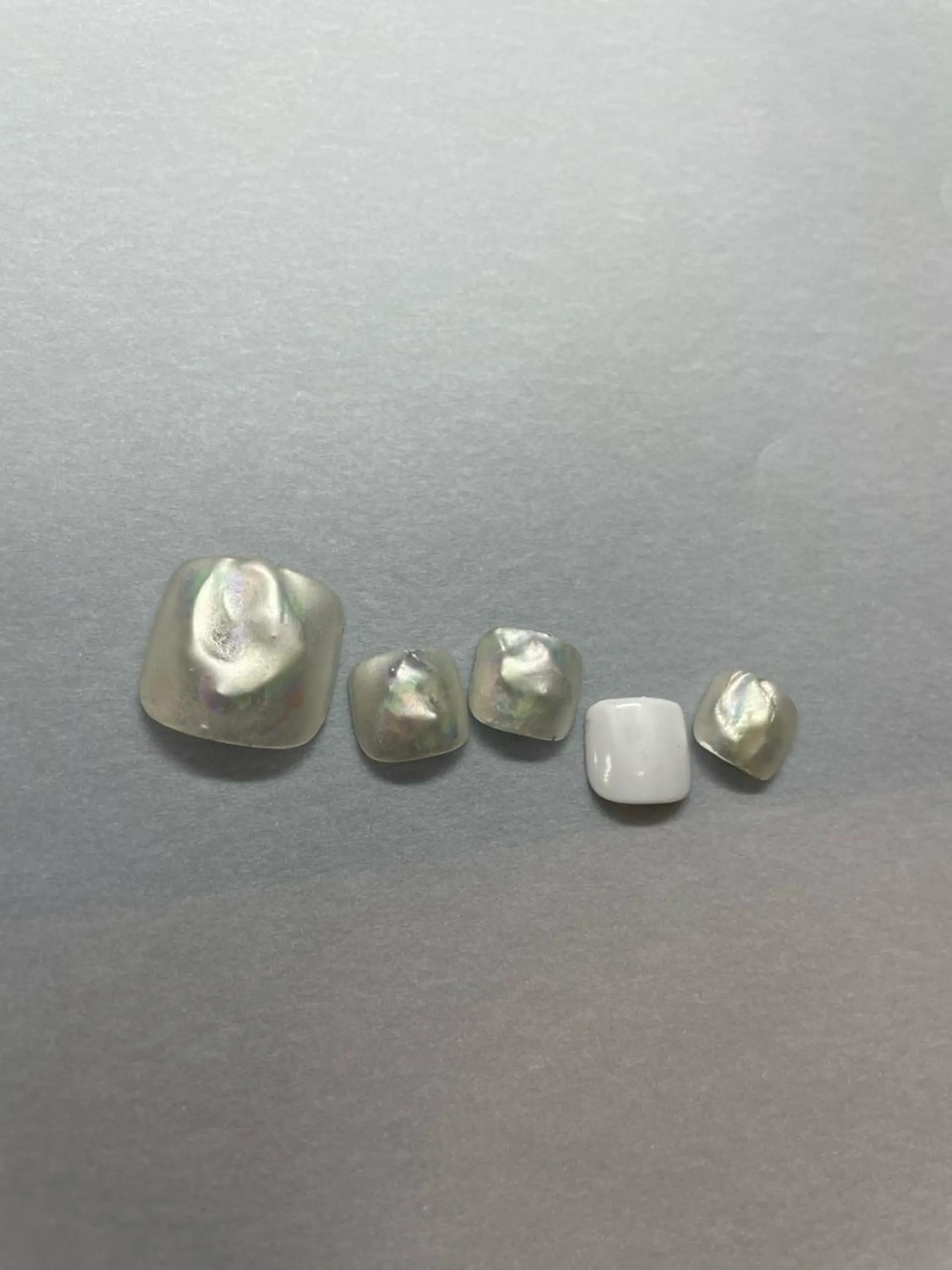 ネイル アートネイル 長さ出し フットネイル マグネットネイル ミラーネイル フットネイル A85G ayakoのネイルデザイン