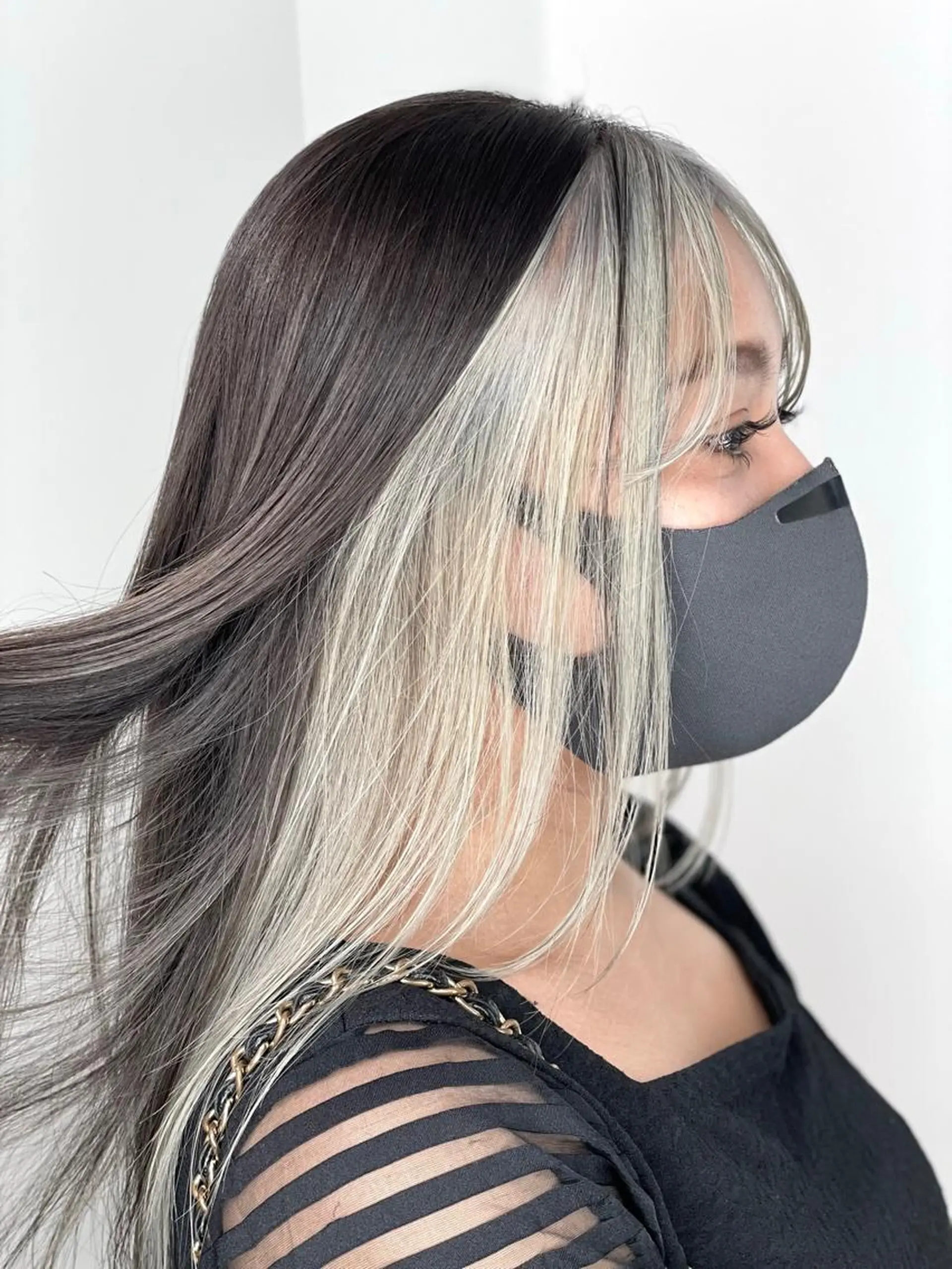 ロング カラー ヘアアレンジ ミストバング ベージュカラー  フェイスフレーミング ホワイトベージュ カット ヘアカラー トリートメント ⭐️柏木皇気ブリーチ ムラ修正/他店直しのヘアスタイル