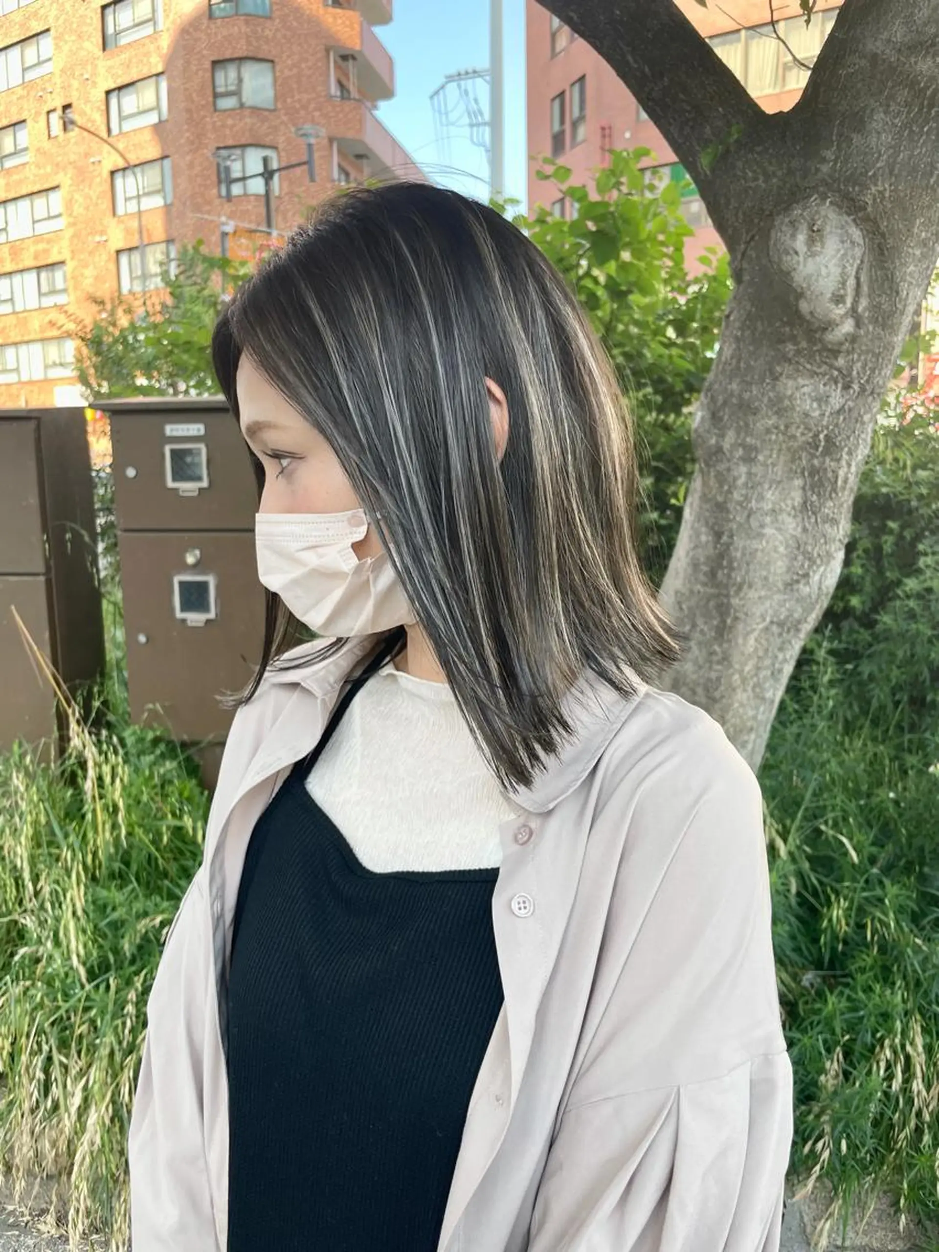 ミディアム カラー アイジマヒロ vagueのヘアスタイル