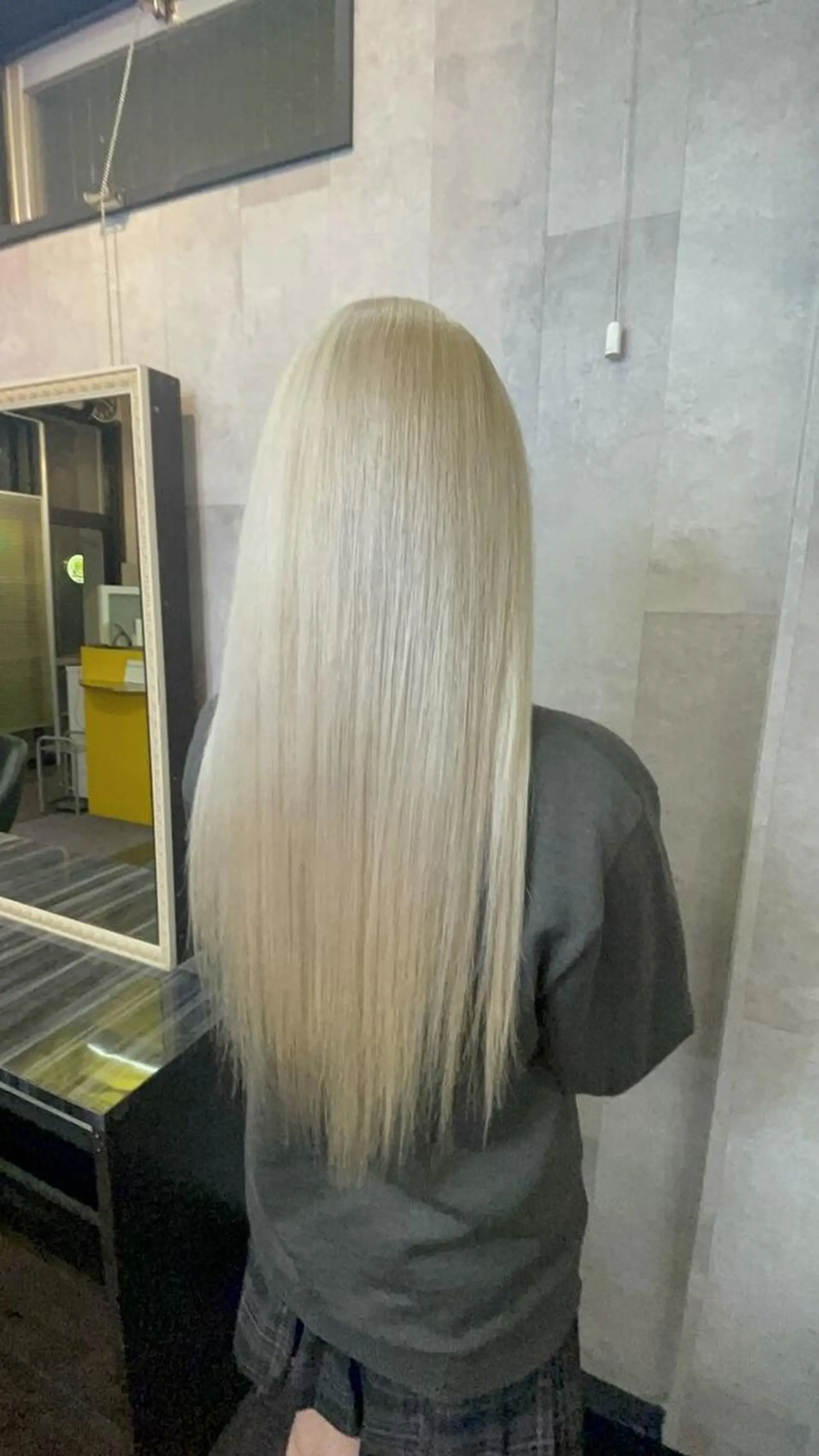 ロング カラー ヘアカラー 小野 裕子のヘアスタイル
