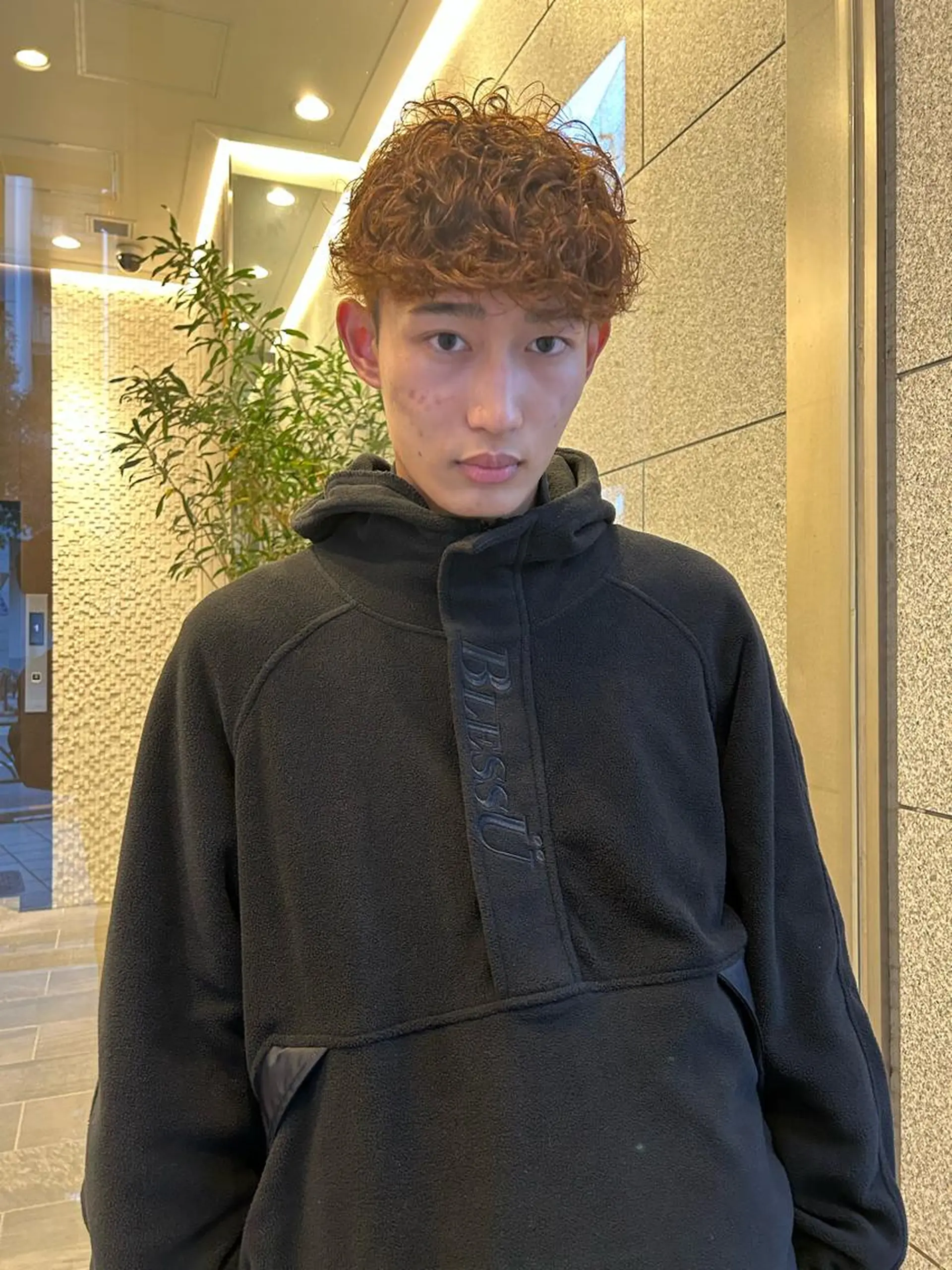 ショート パーマ メンズ メンズブリーチ メンズハイライト メンズインナーカラー メンズパーマ プードルパーマ カット パーマ charme所属・💈メンズ特化 /伊藤大輝💈のヘアスタイル