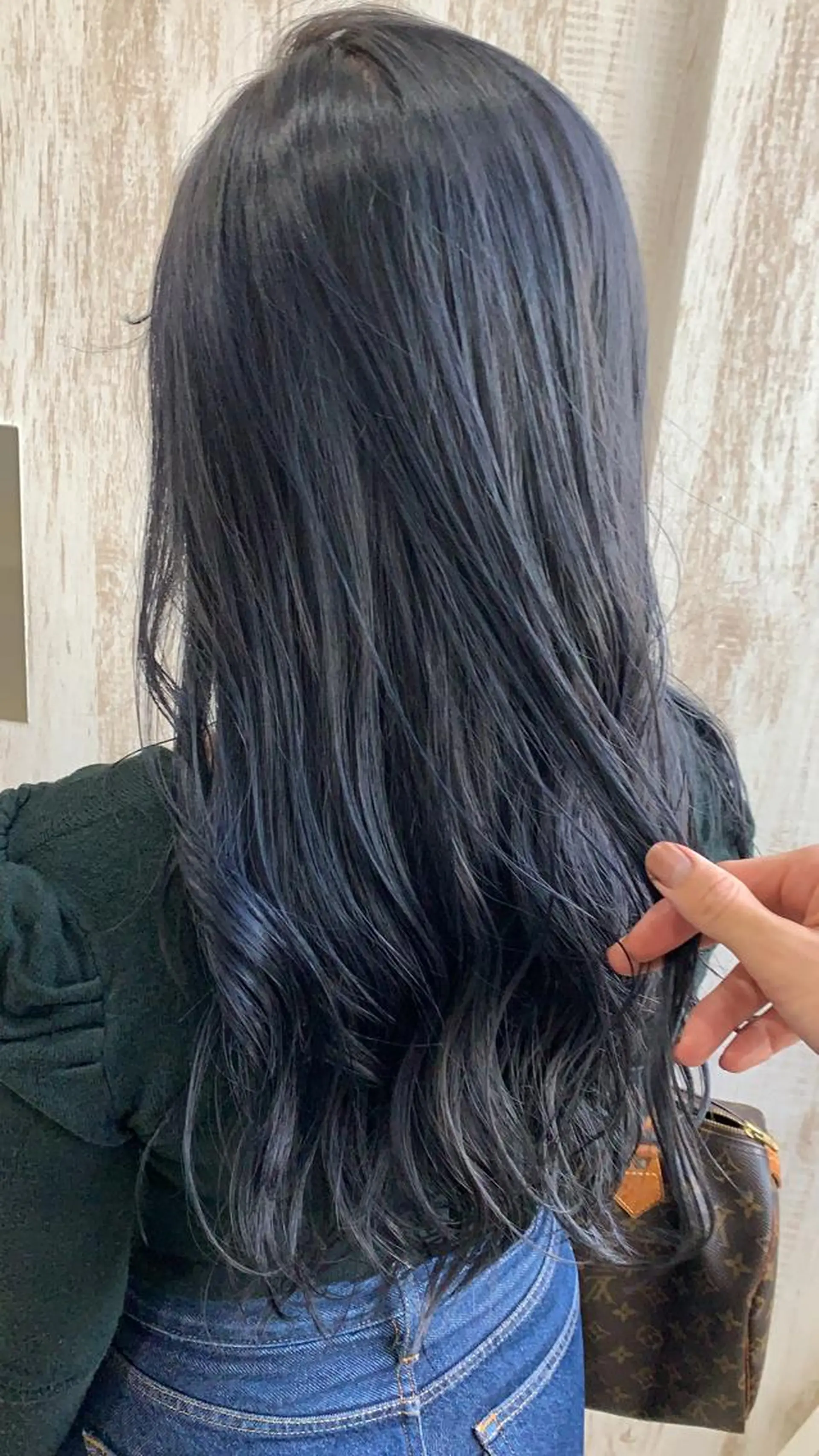 ロング カラー ネイビーカラー ヘアカラー トリートメント ハイトーンカラー RYUのヘアスタイル