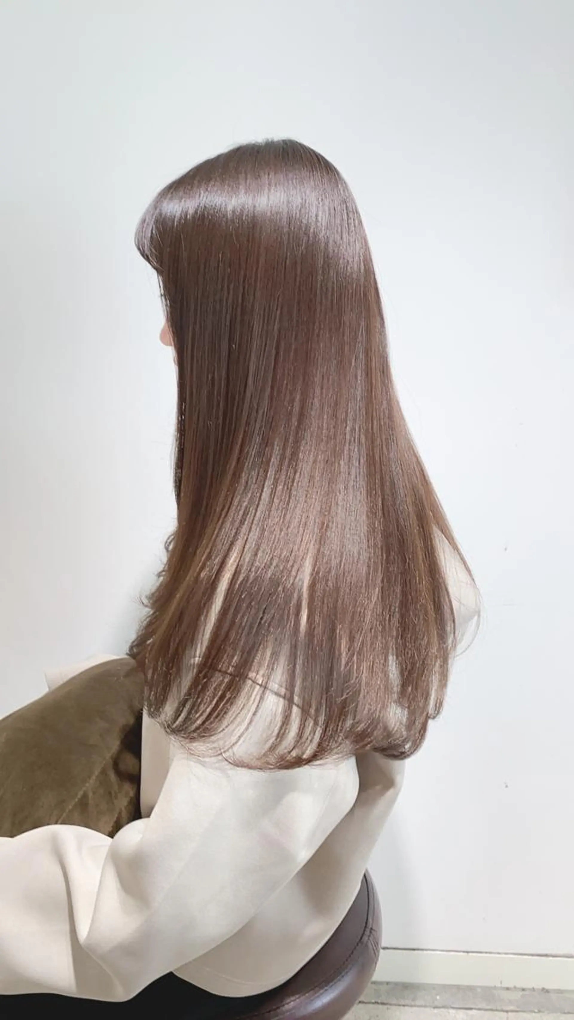 セミロング ショートボブ ボブ ハイライト 外ハネヘア メンズツイスパ ショートフクヤマシンのヘアスタイル